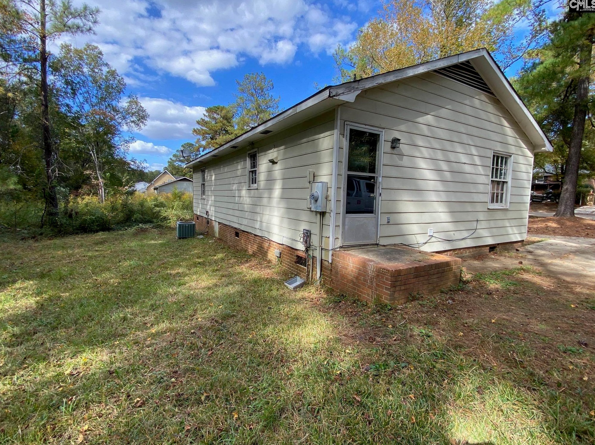 1017 Rockymount Rd, Columbia SC 29203-1123 exterior