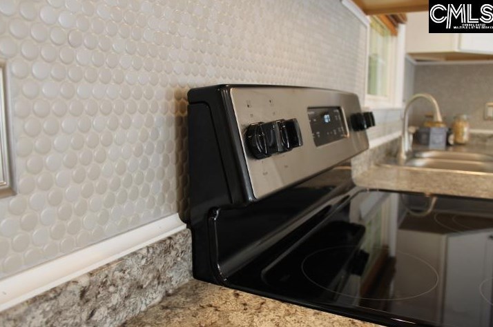 1916 Berkshire Dr, Columbia SC 29210-6841 exterior