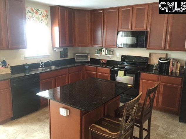 1244 Green Turf Ln, Elgin SC  29045-9190 exterior