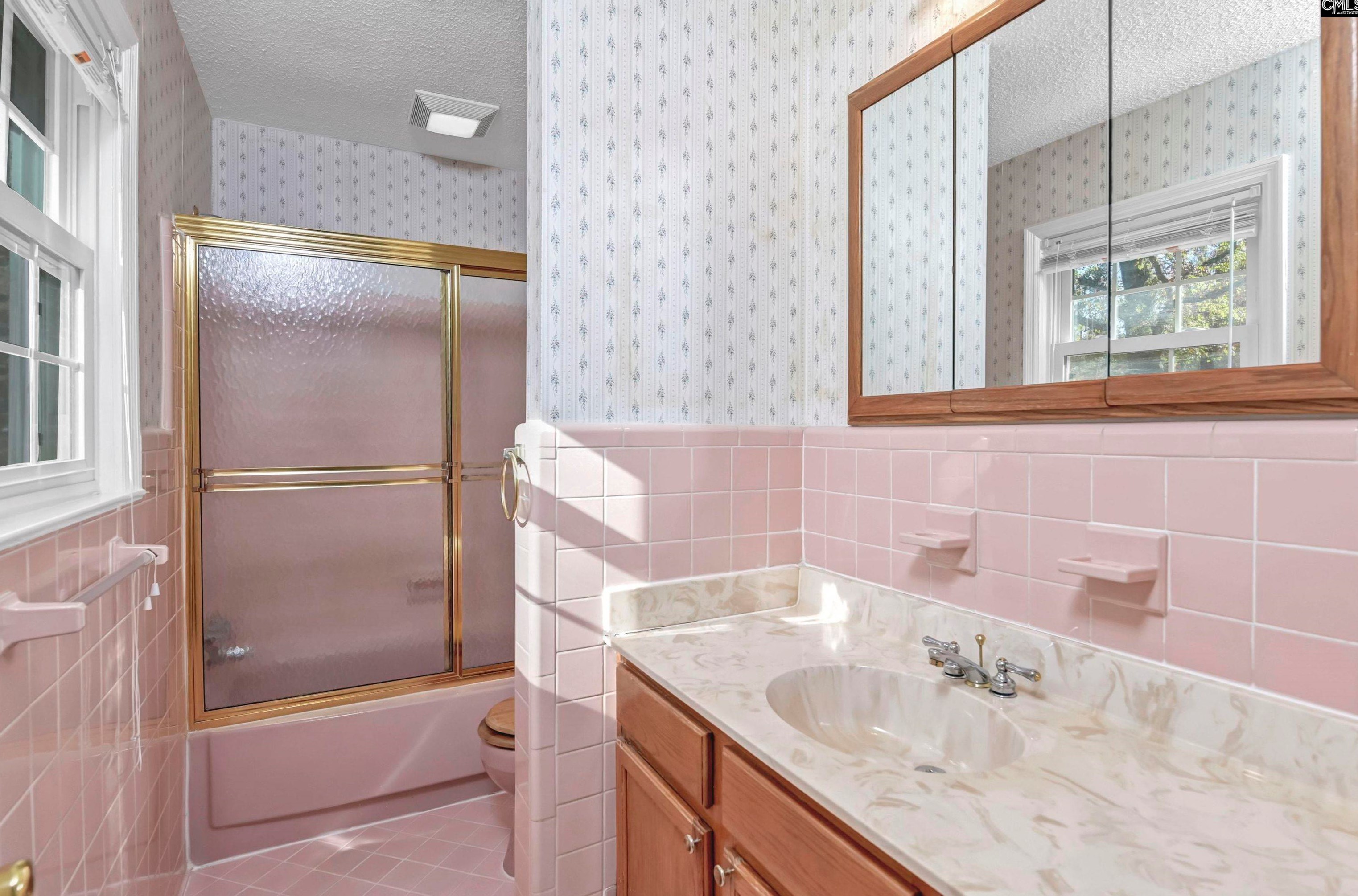 5919 Gill Crk Rd, Columbia SC 29206-4320 exterior