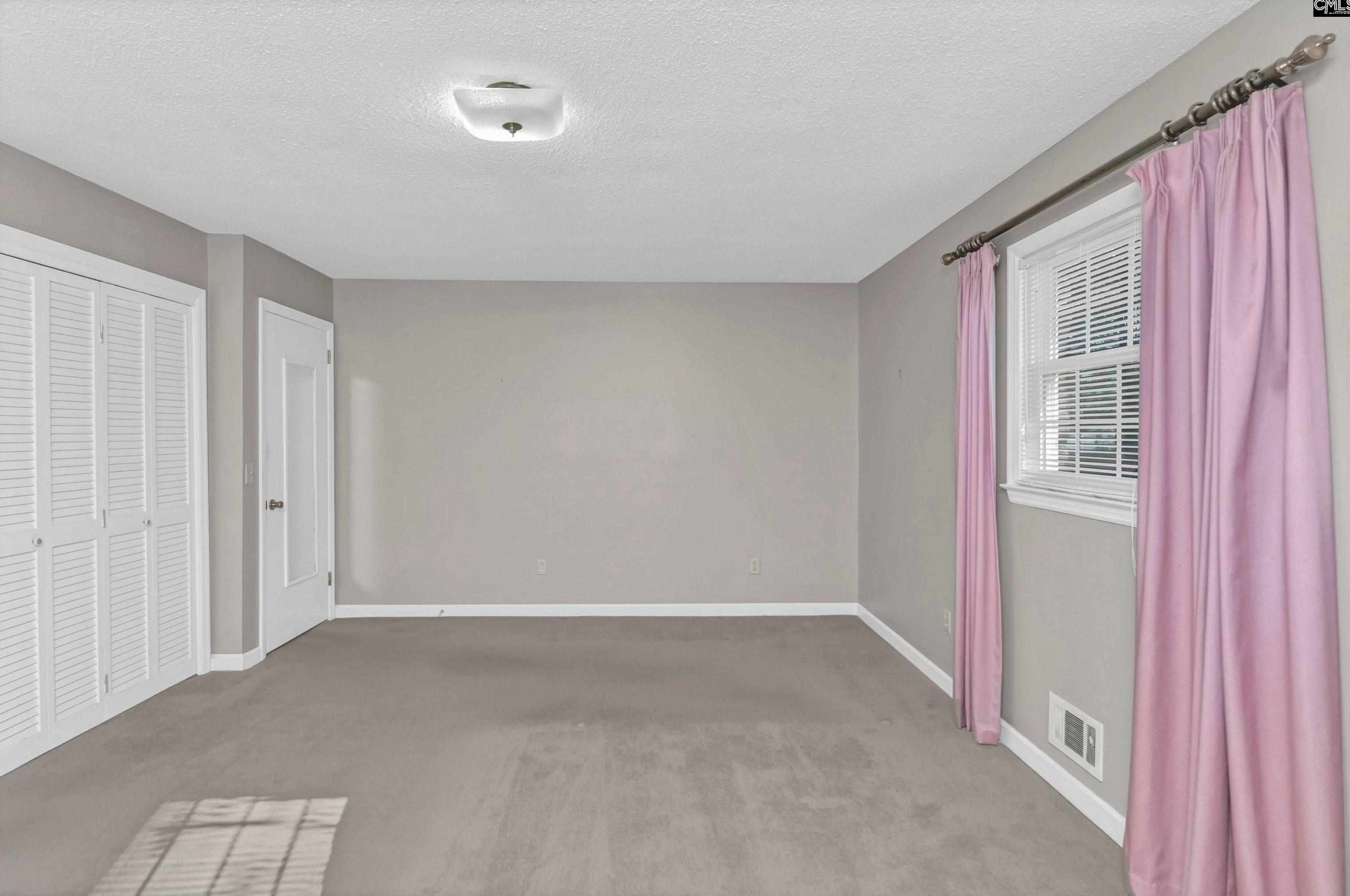 5919 Gill Crk Rd, Columbia SC 29206-4320 exterior