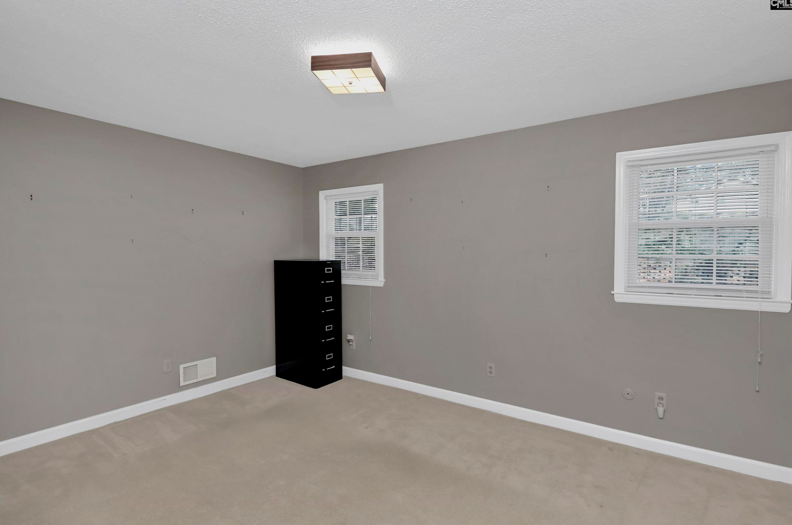 5919 Gill Crk Rd, Columbia SC 29206-4320 exterior