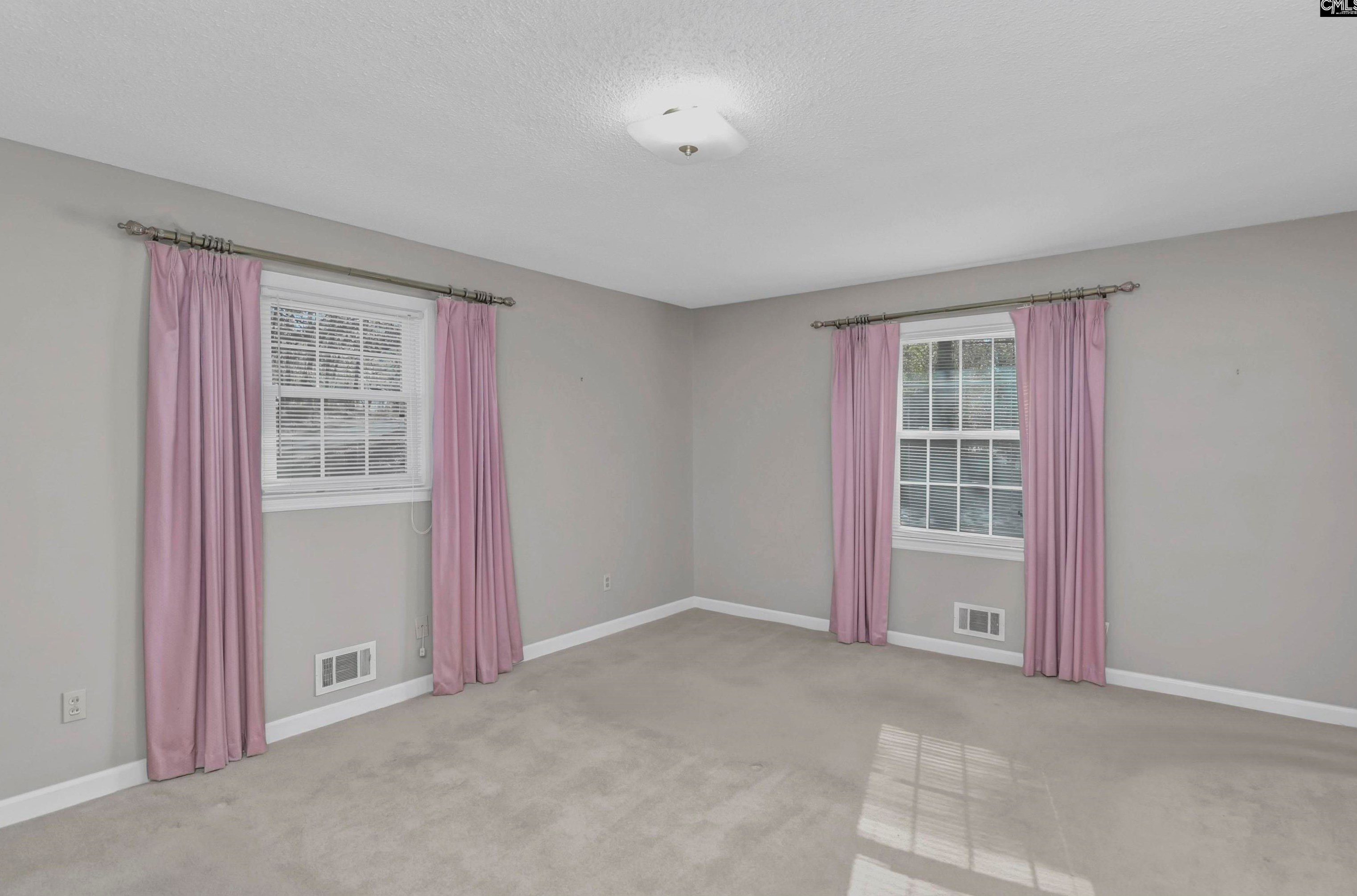 5919 Gill Crk Rd, Columbia SC 29206-4320 exterior