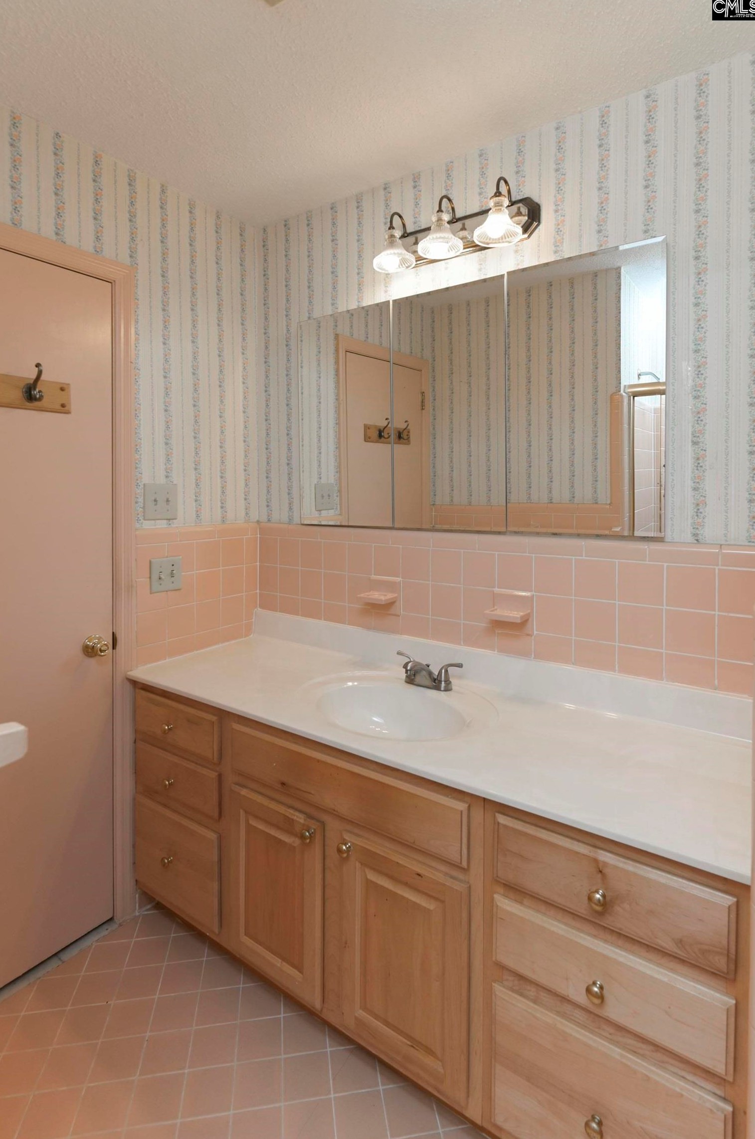 5919 Gill Crk Rd, Columbia SC 29206-4320 exterior