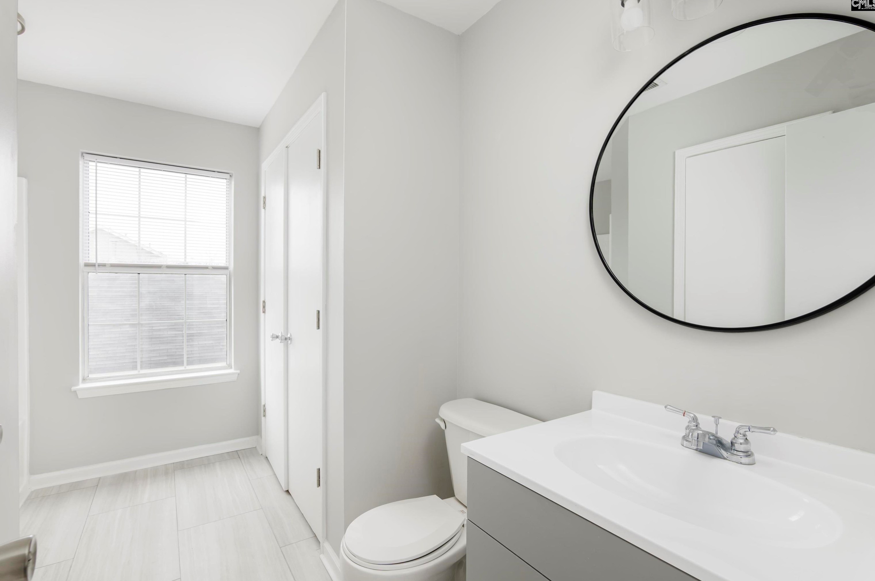 116 Creek Way Ln, Columbia SC  29209-5720 exterior