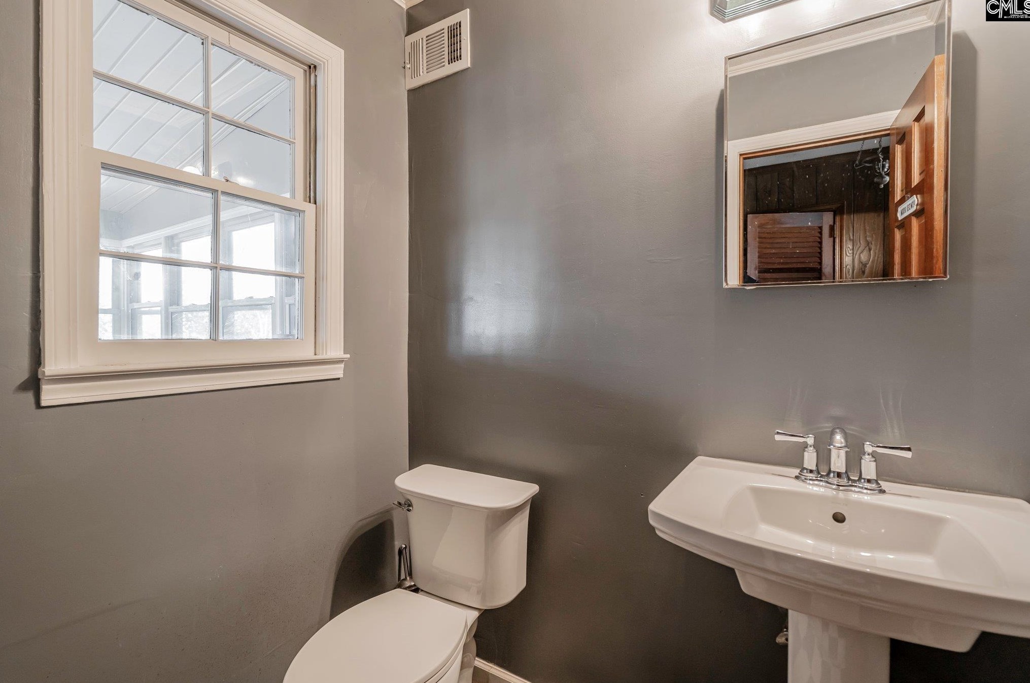 911 Rollingwood Trl, Columbia SC 29210-5018 exterior