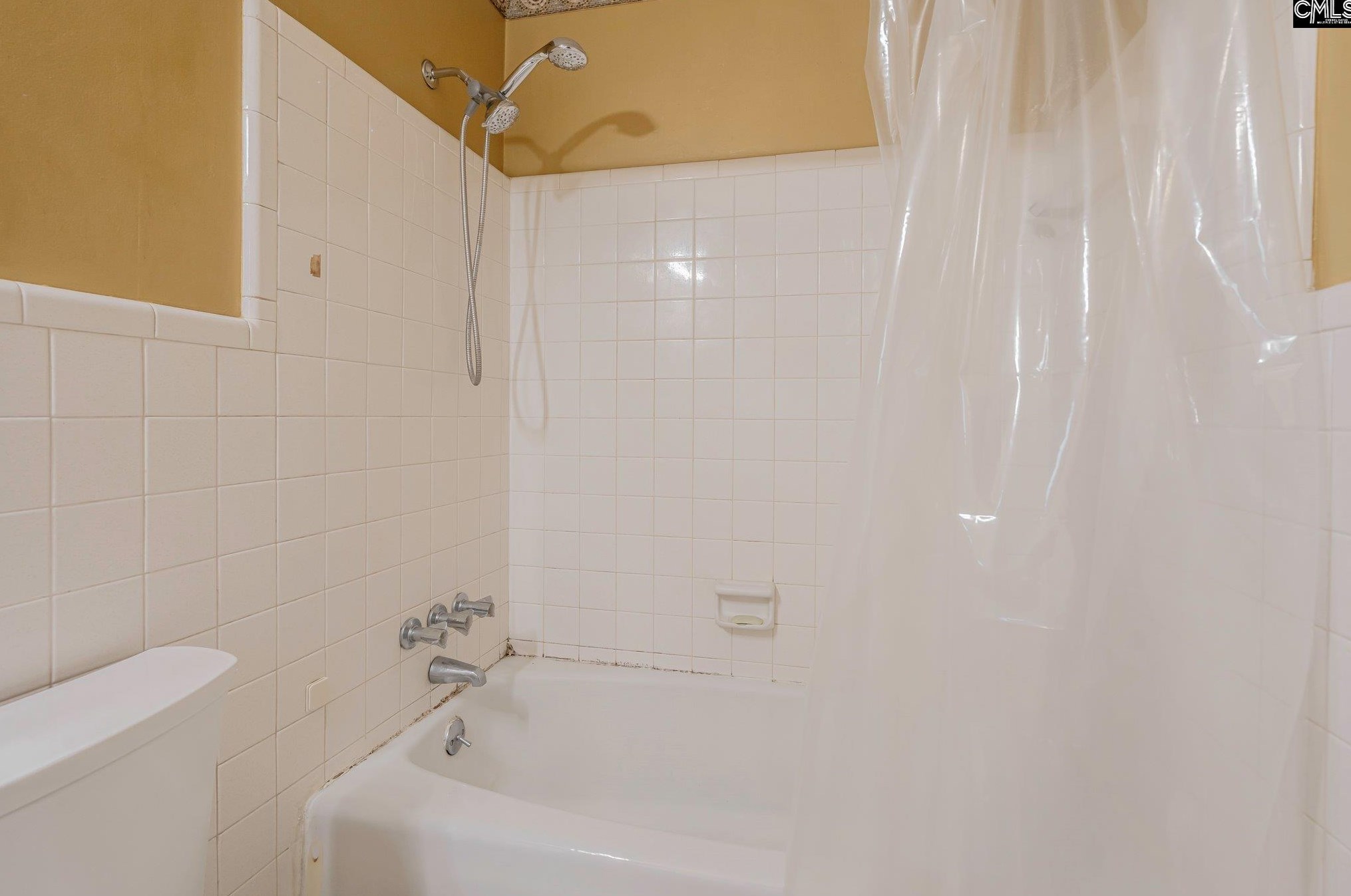 911 Rollingwood Trl, Columbia SC 29210-5018 exterior