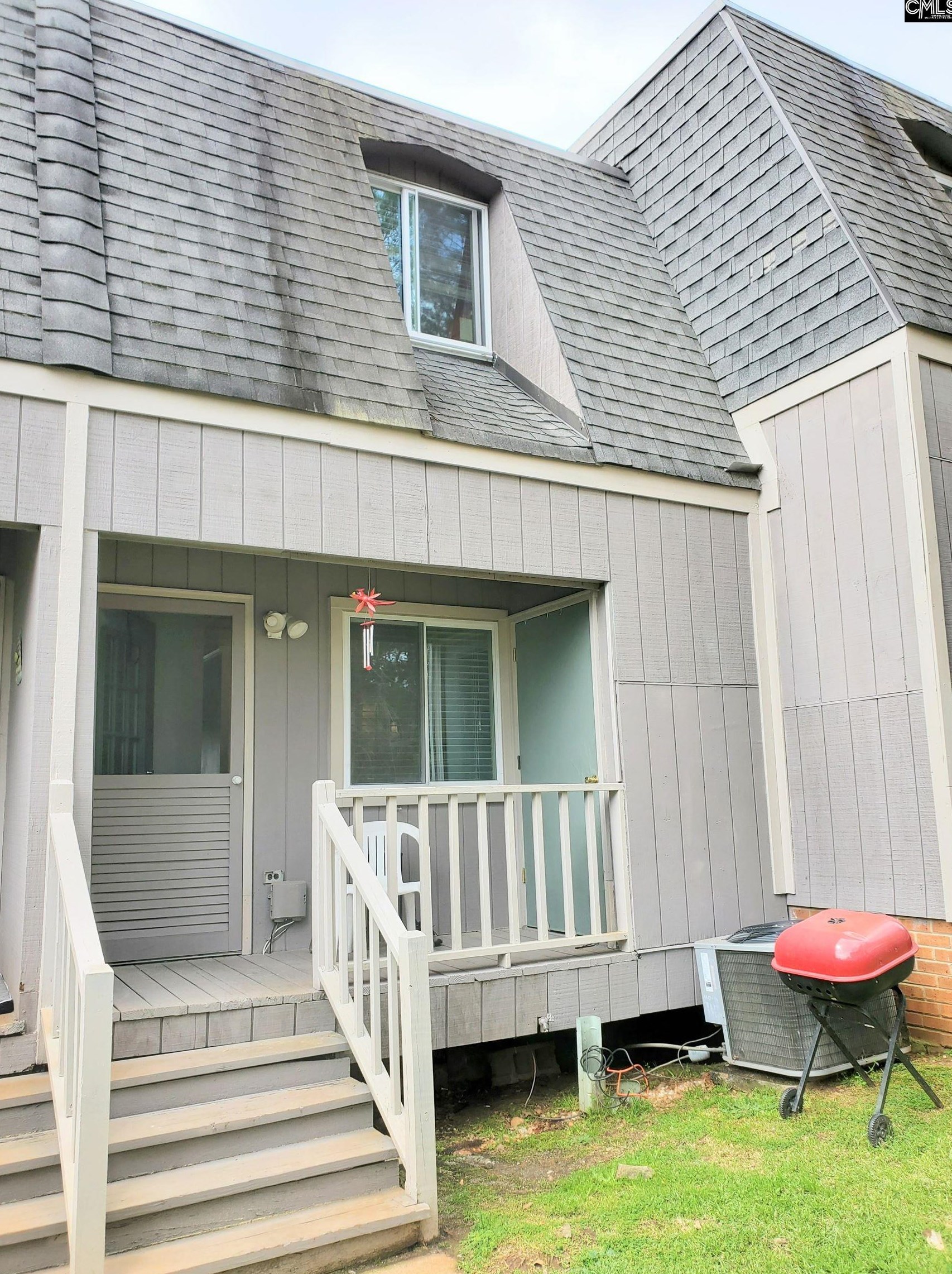 21 Canterbury Ct, Columbia SC 29210-6834 exterior