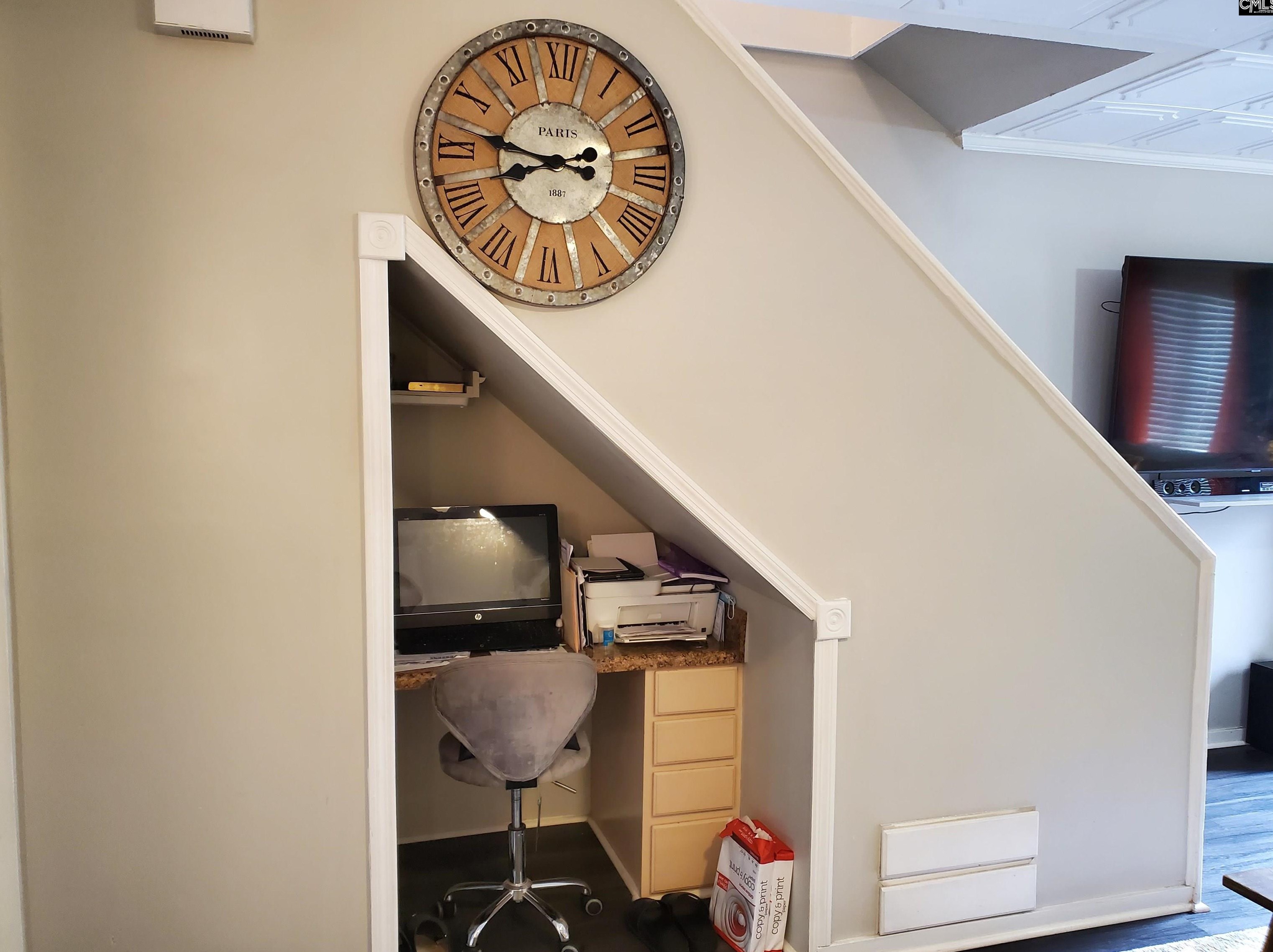 21 Canterbury Ct, Columbia SC 29210-6834 exterior