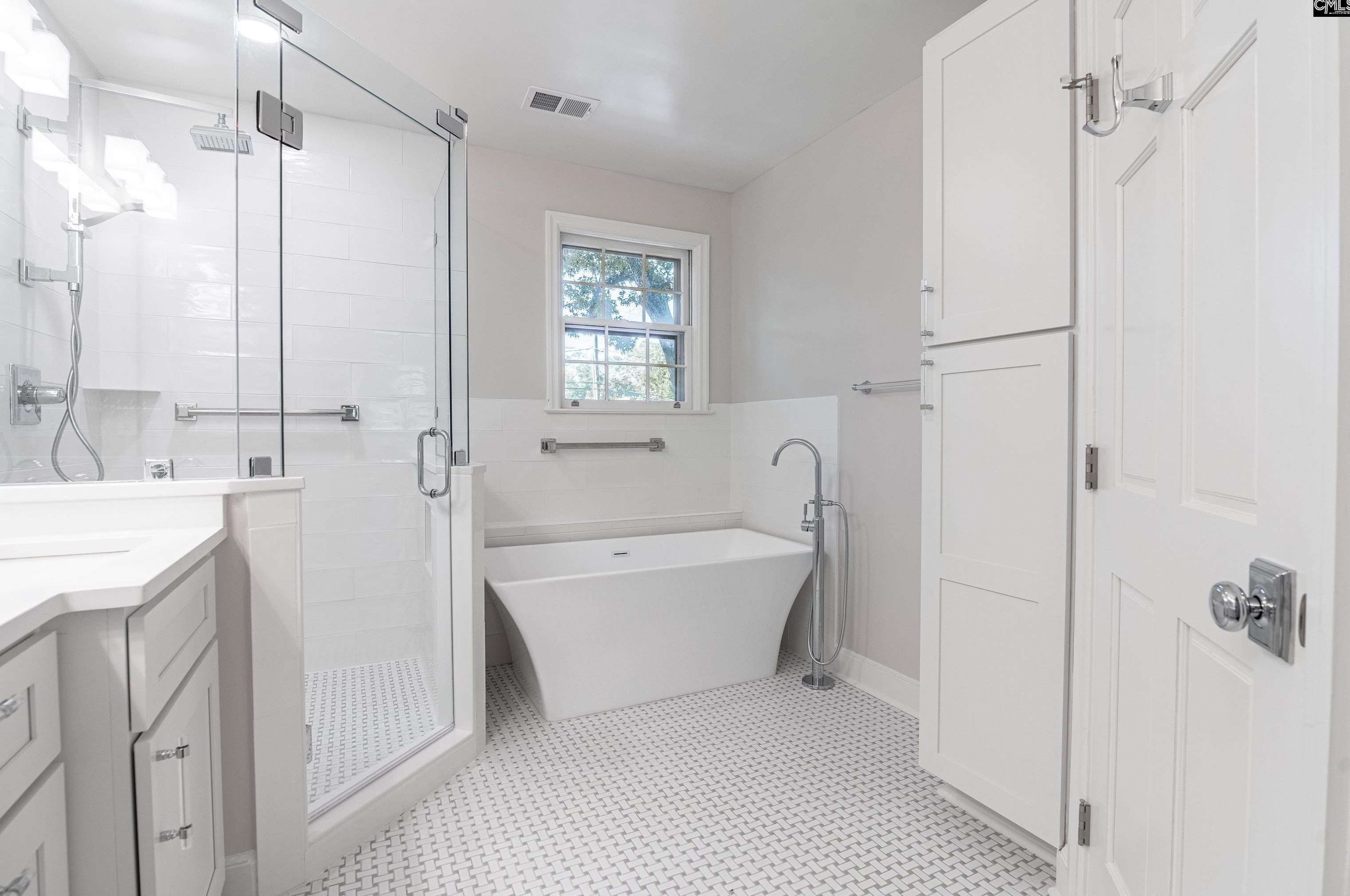 2300 Wheat St, Columbia SC 29205-2350 exterior