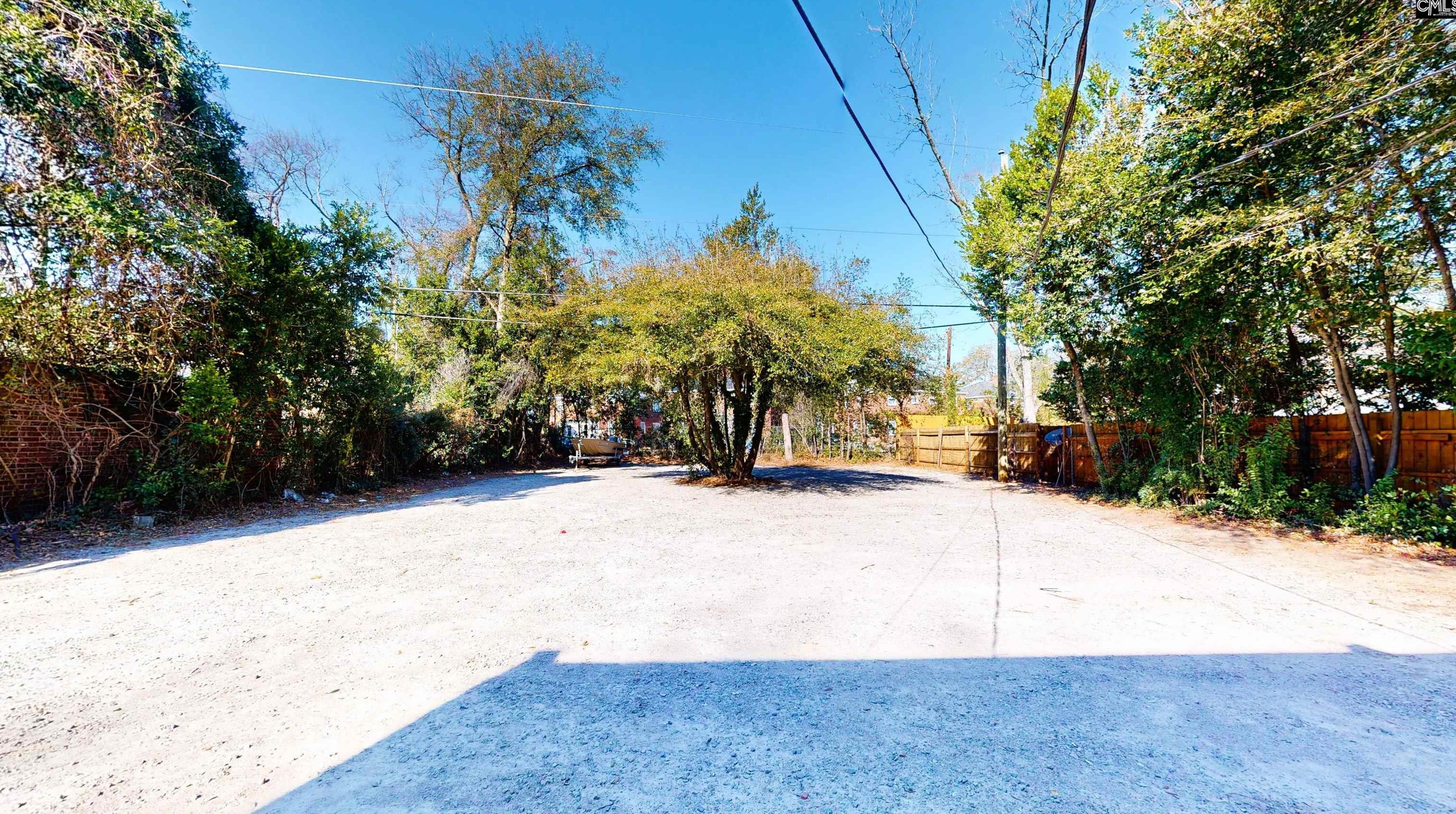 1617 Heyward St, Columbia SC 29205-3211 exterior