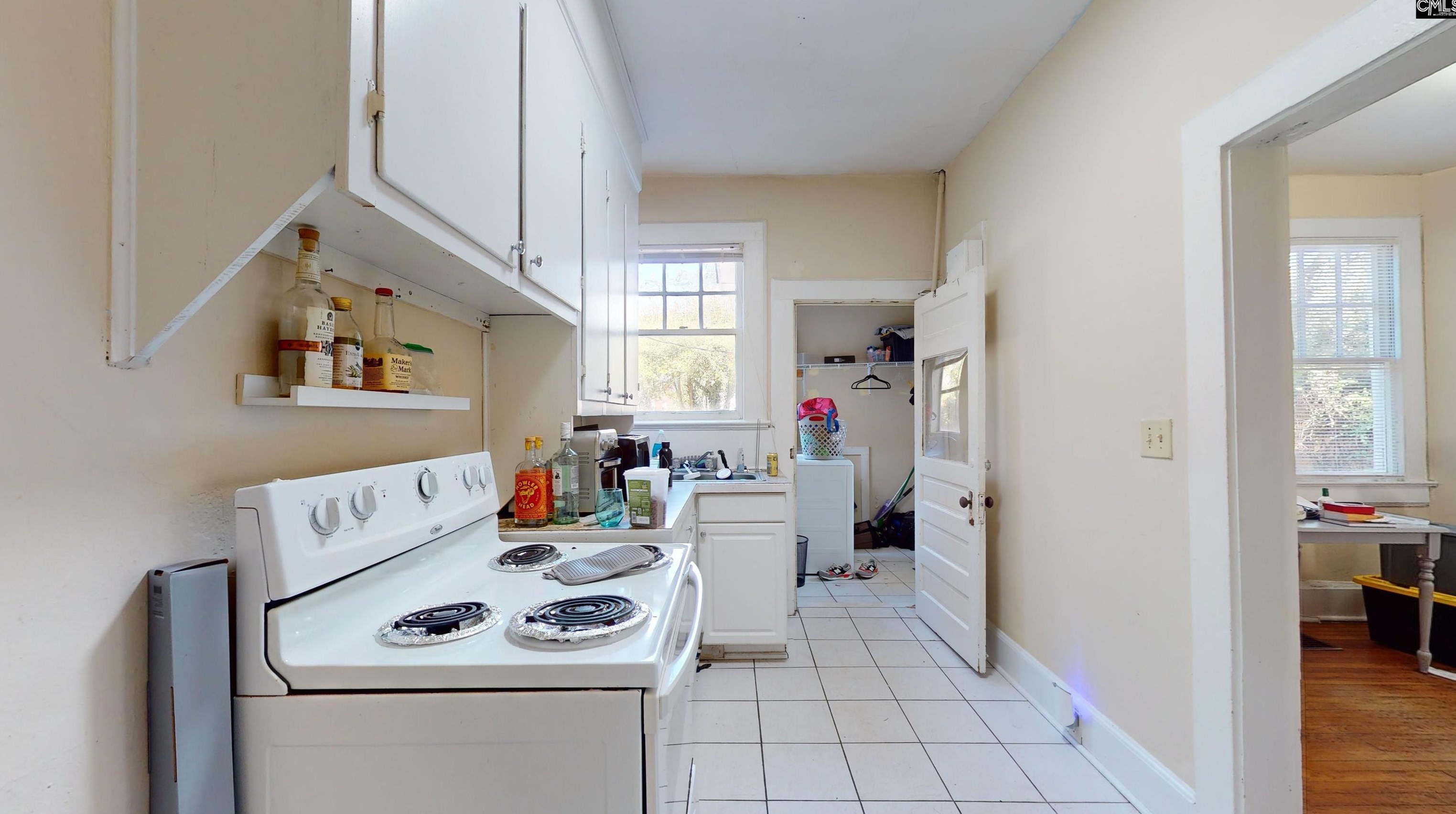 1617 Heyward St, Columbia SC 29205-3211 exterior