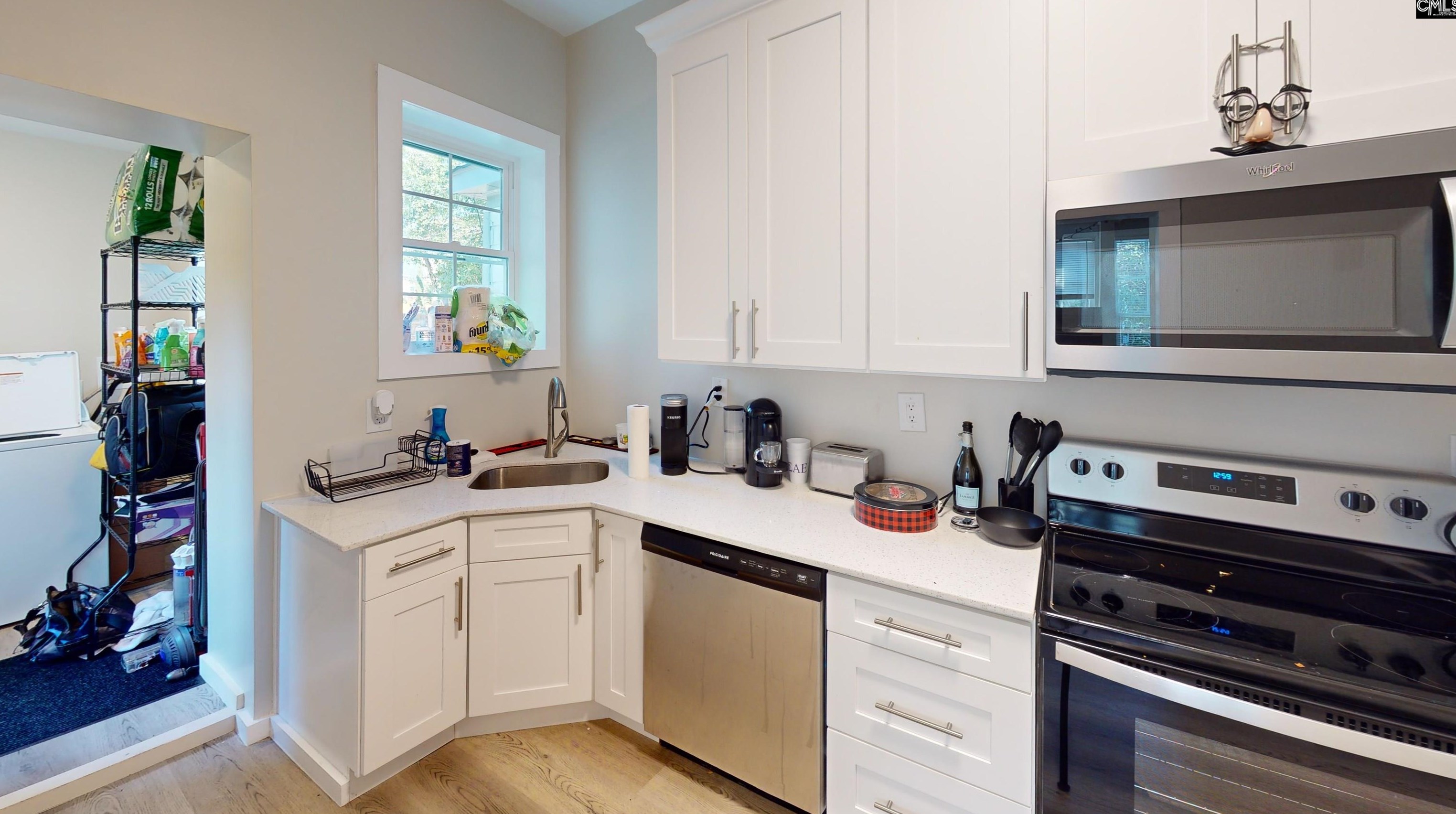 1617 Heyward St, Columbia SC 29205-3211 exterior