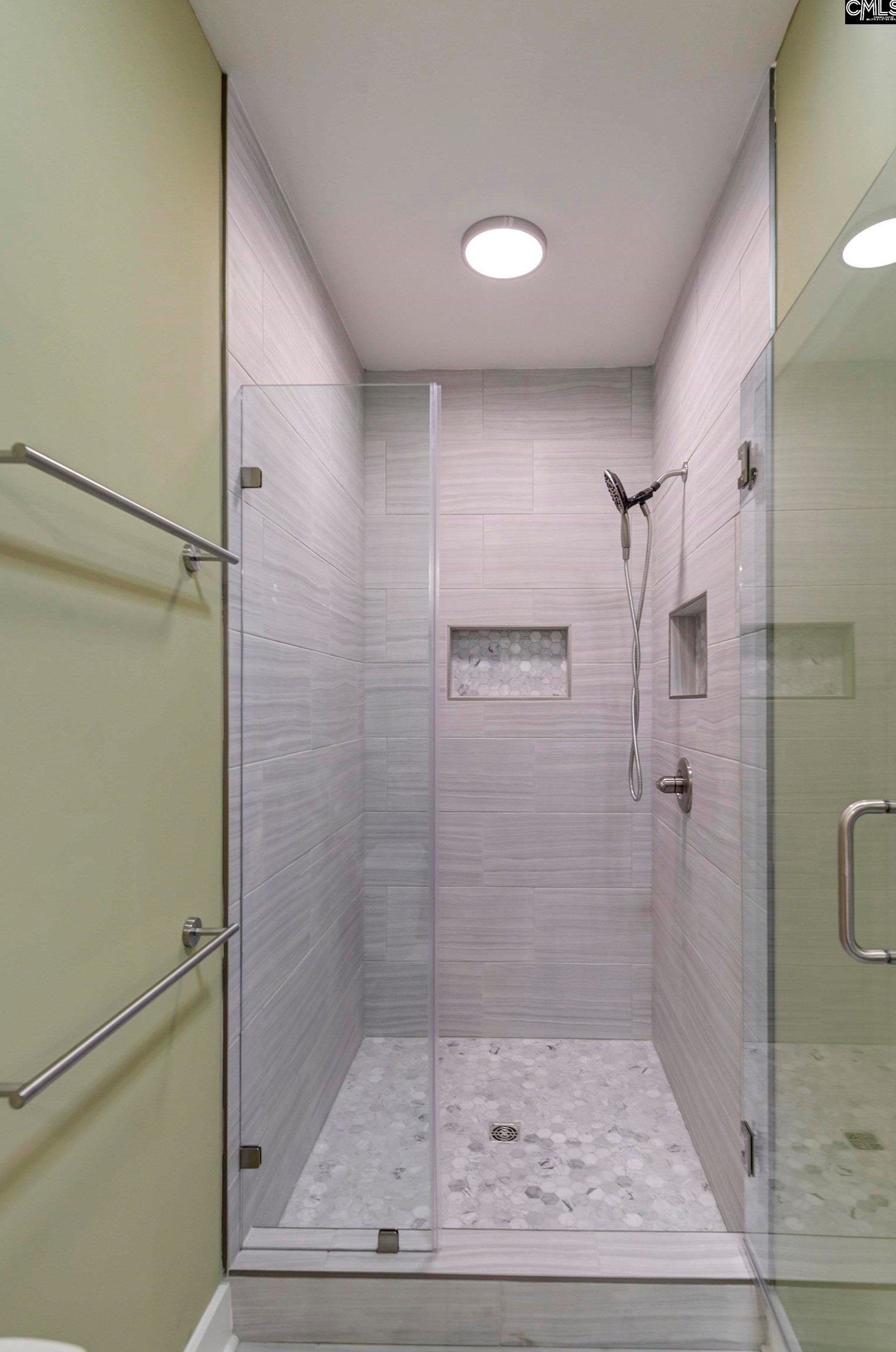 3515 Rosewood Dr, Columbia SC 29205-3448 exterior