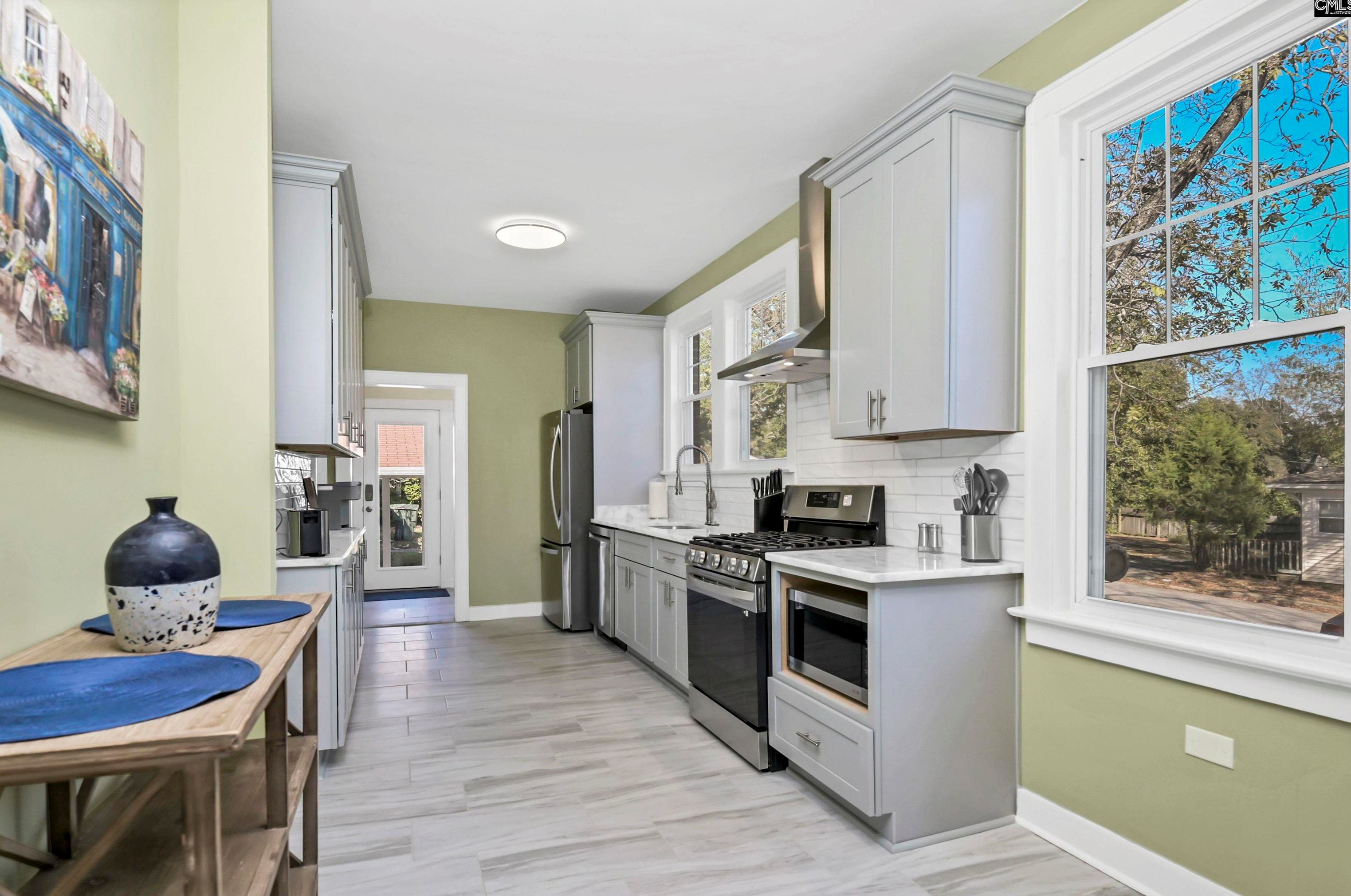 3515 Rosewood Dr, Columbia SC 29205-3448 exterior