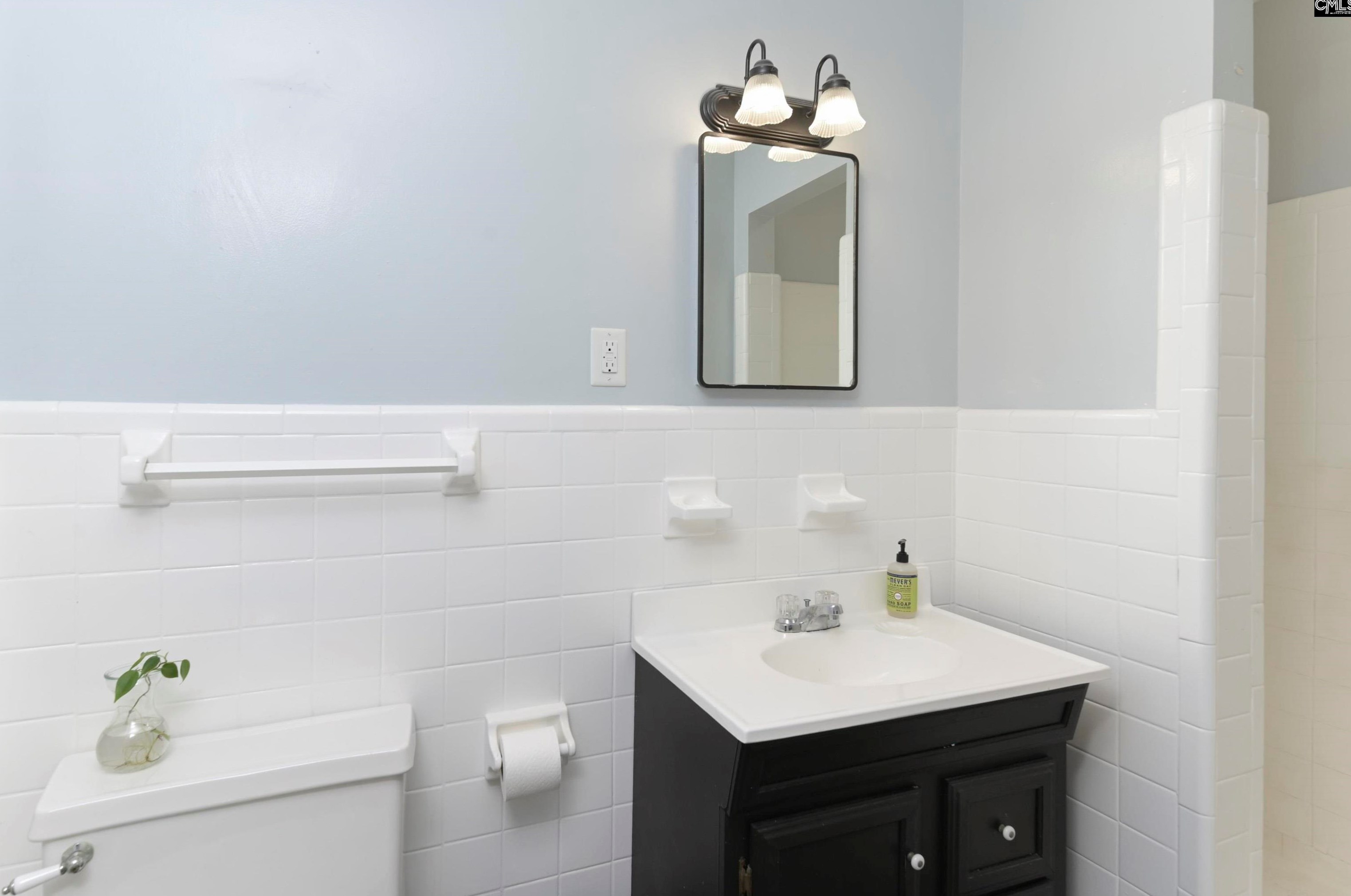 3549 Lynhaven Dr, Columbia SC  29204-4412 exterior