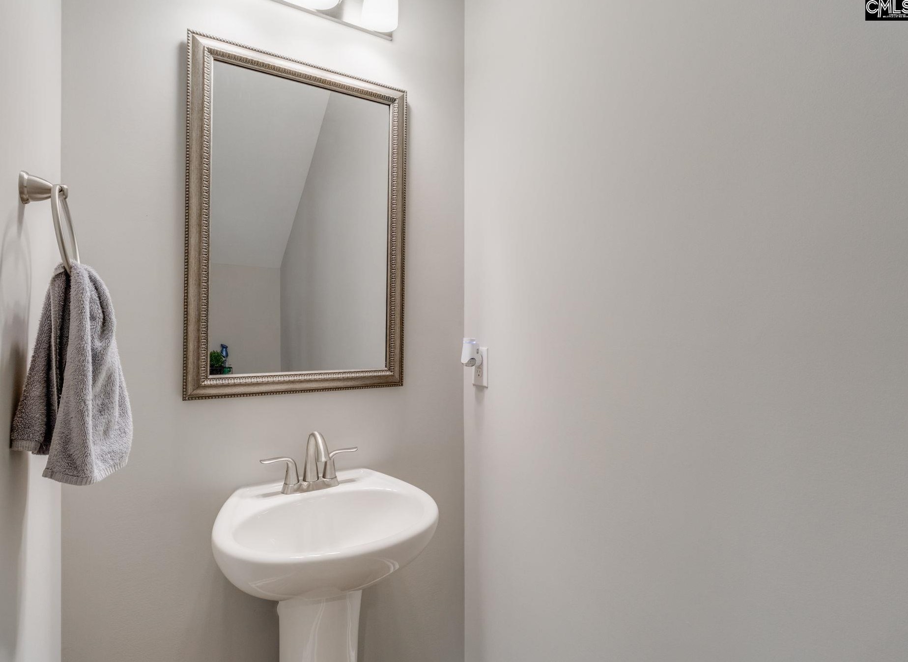 472 Harbour Pointe Dr, Columbia SC  29229-7591 exterior