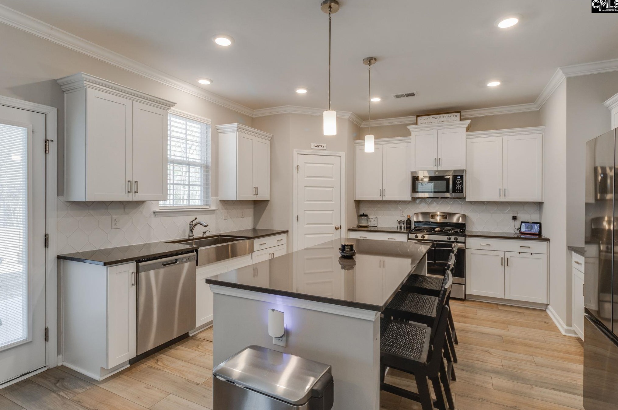 472 Harbour Pointe Dr, Columbia SC  29229-7591 exterior