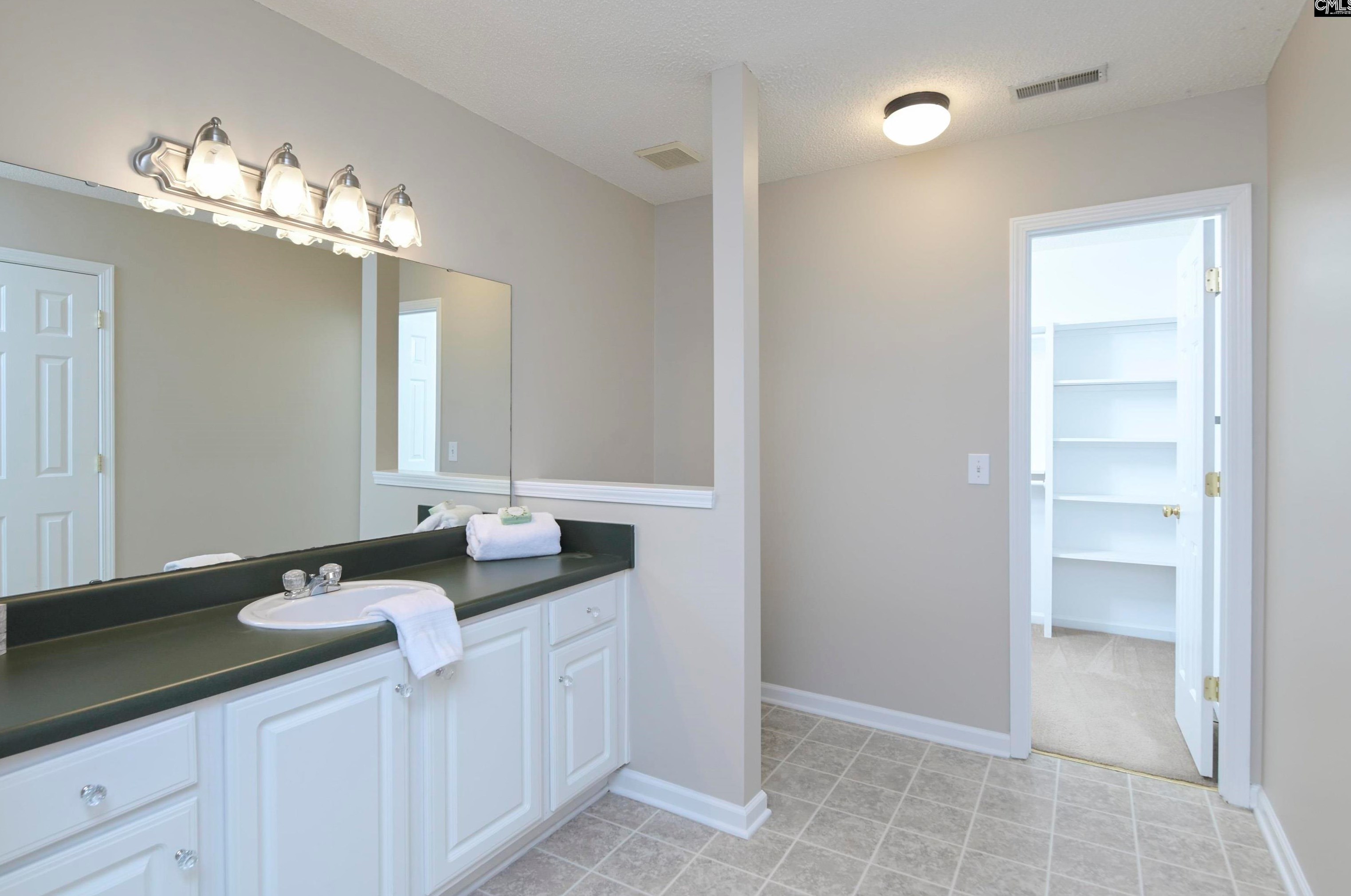 144 Longshadow Dr, Lexington SC  29072-8673 exterior