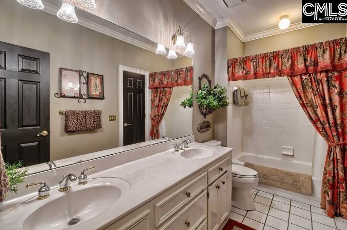 100 Amstar Ct, Columbia SC  29212-8271 exterior