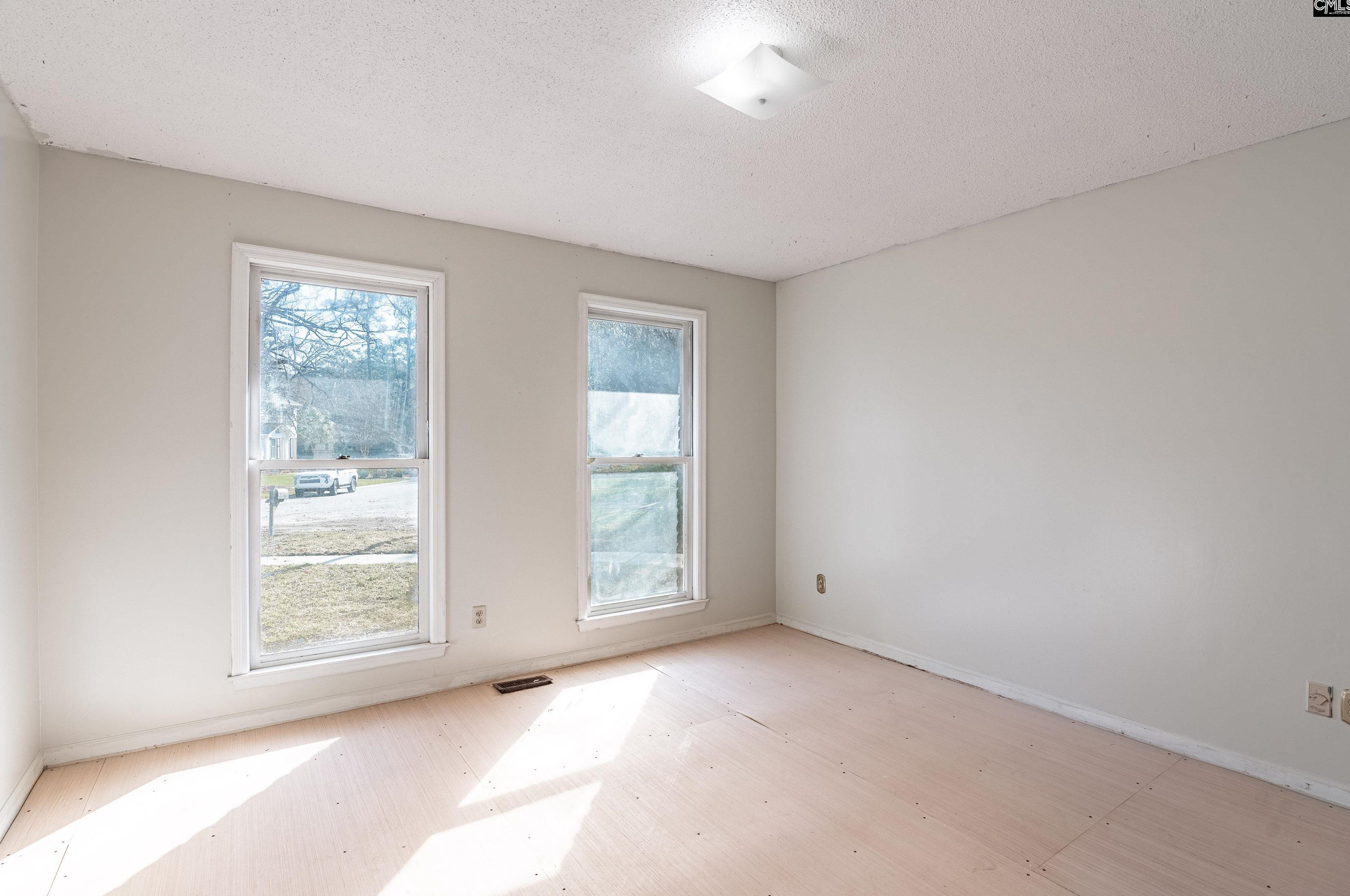 4204 Ivy Hall Dr, Columbia SC 29206-1227 exterior