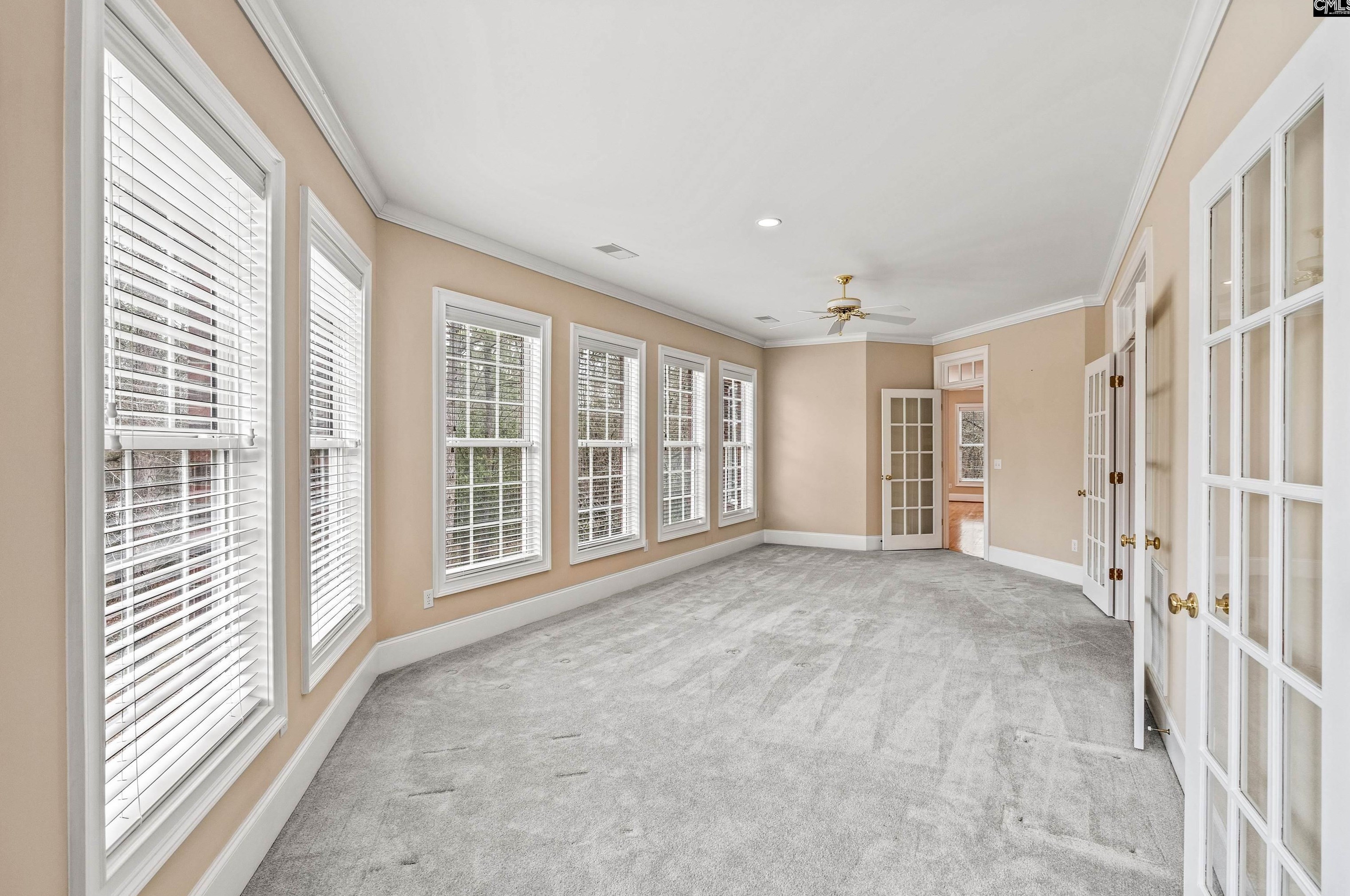 201 Arcadia Lk Dr, Columbia SC 29206-1321 exterior