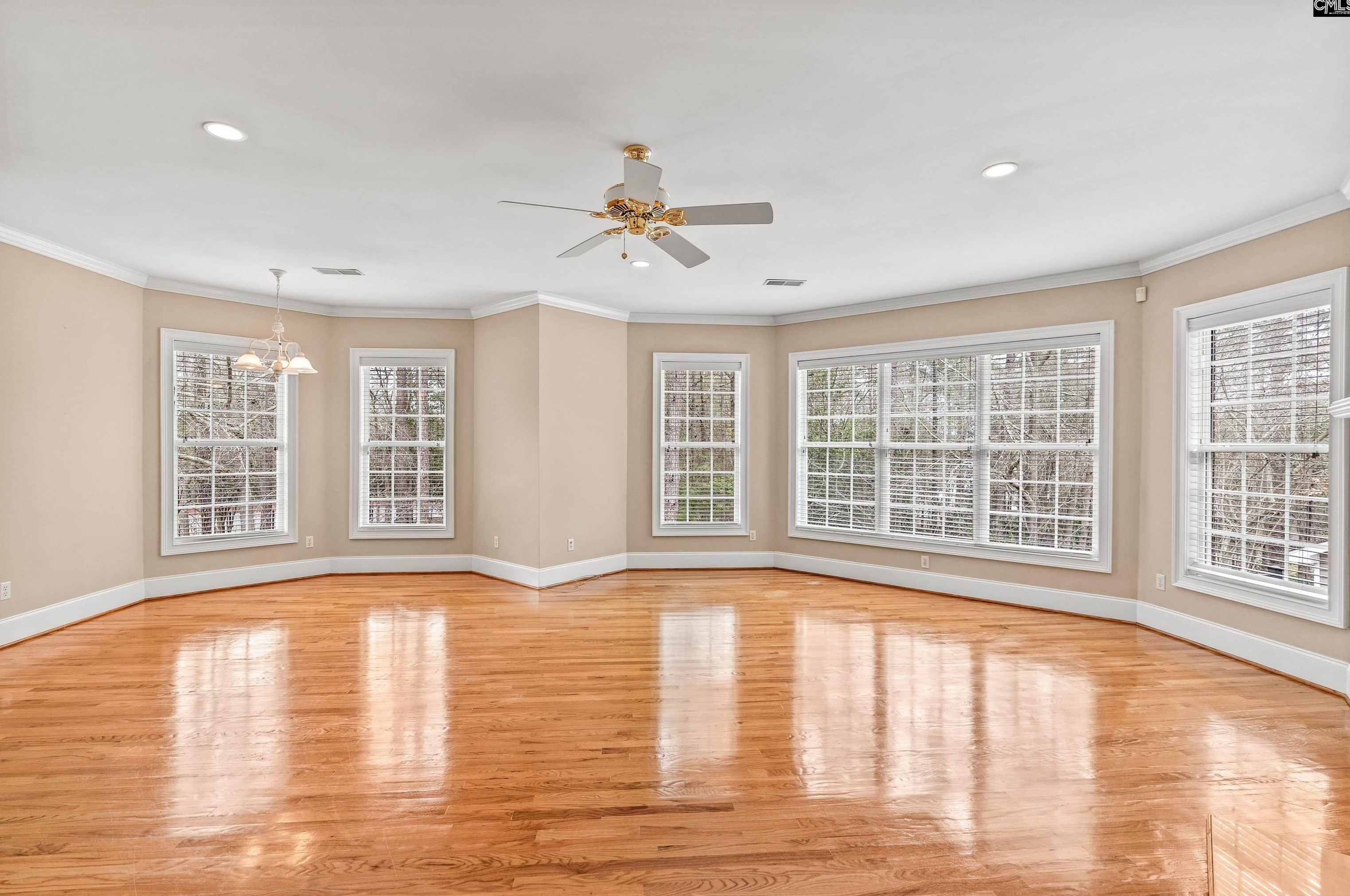 201 Arcadia Lk Dr, Columbia SC 29206-1321 exterior