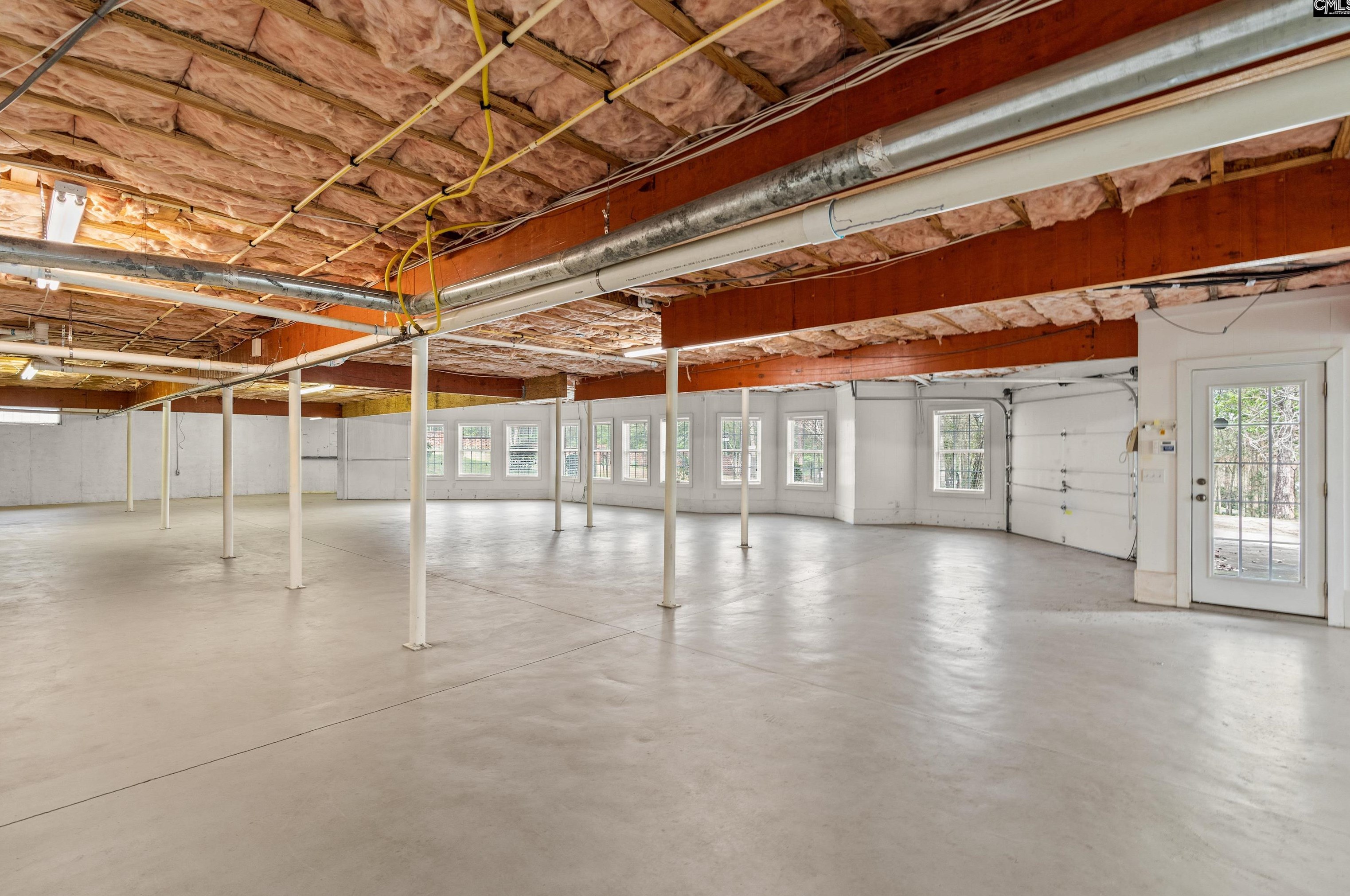 201 Arcadia Lk Dr, Columbia SC 29206-1321 exterior