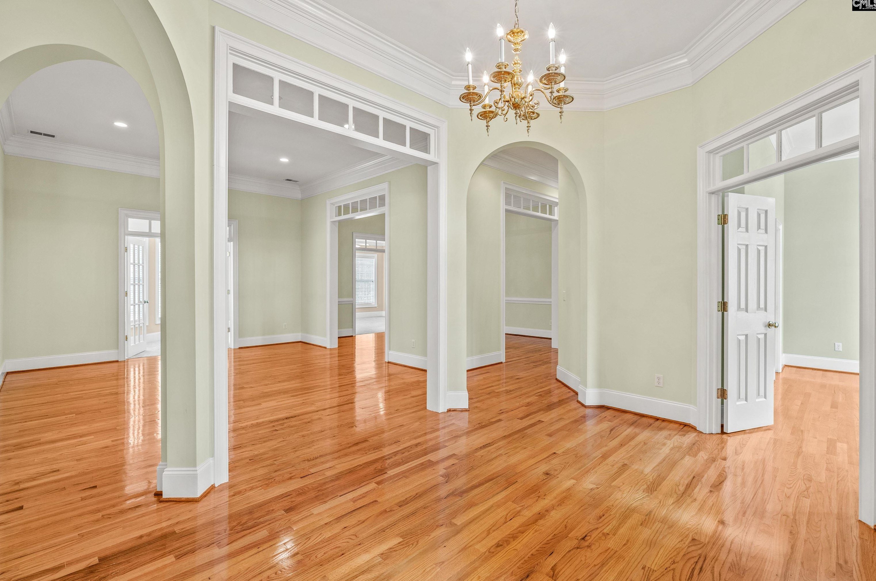 201 Arcadia Lk Dr, Columbia SC 29206-1321 exterior