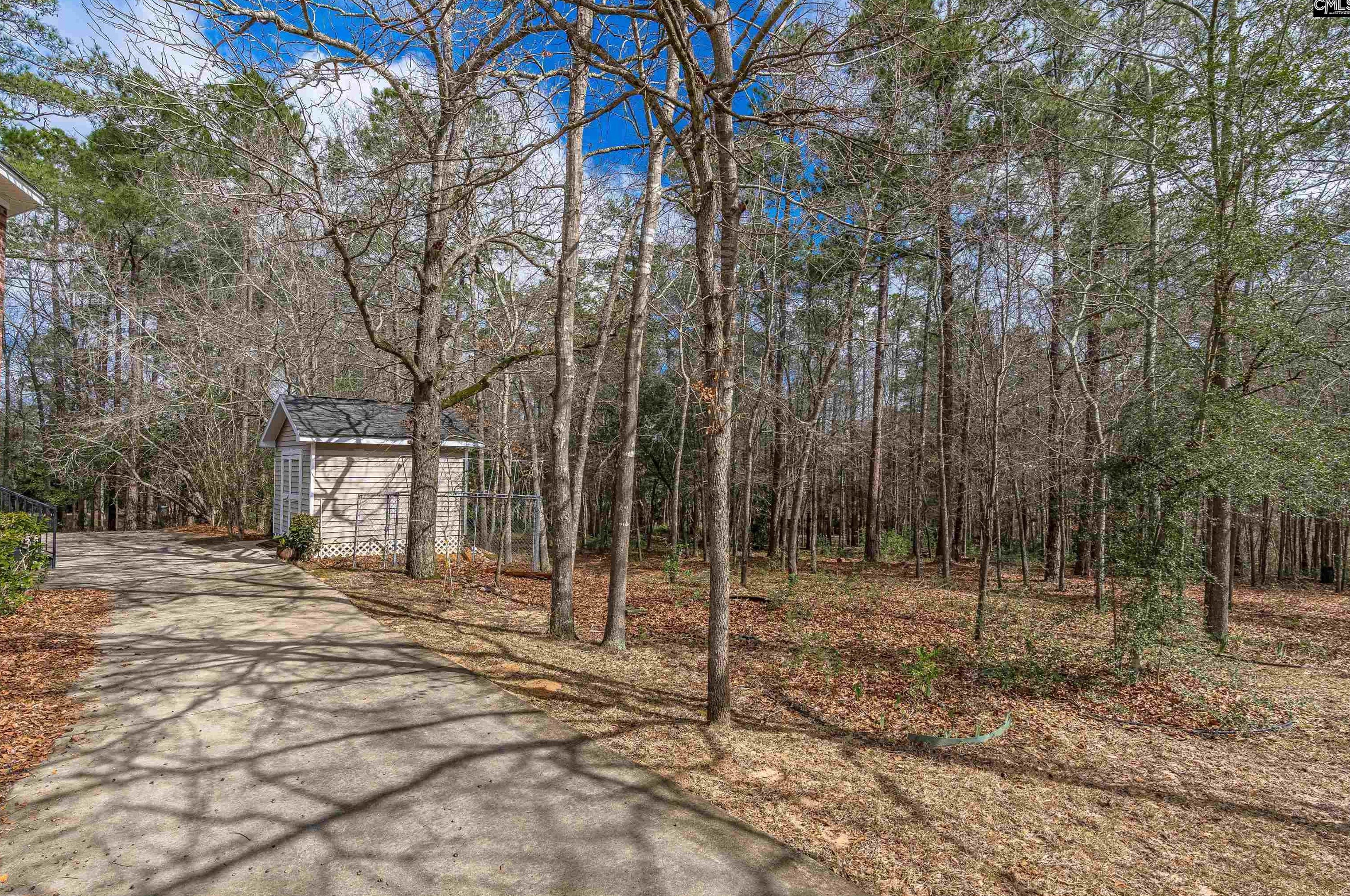 201 Arcadia Lk Dr, Columbia SC 29206-1321 exterior