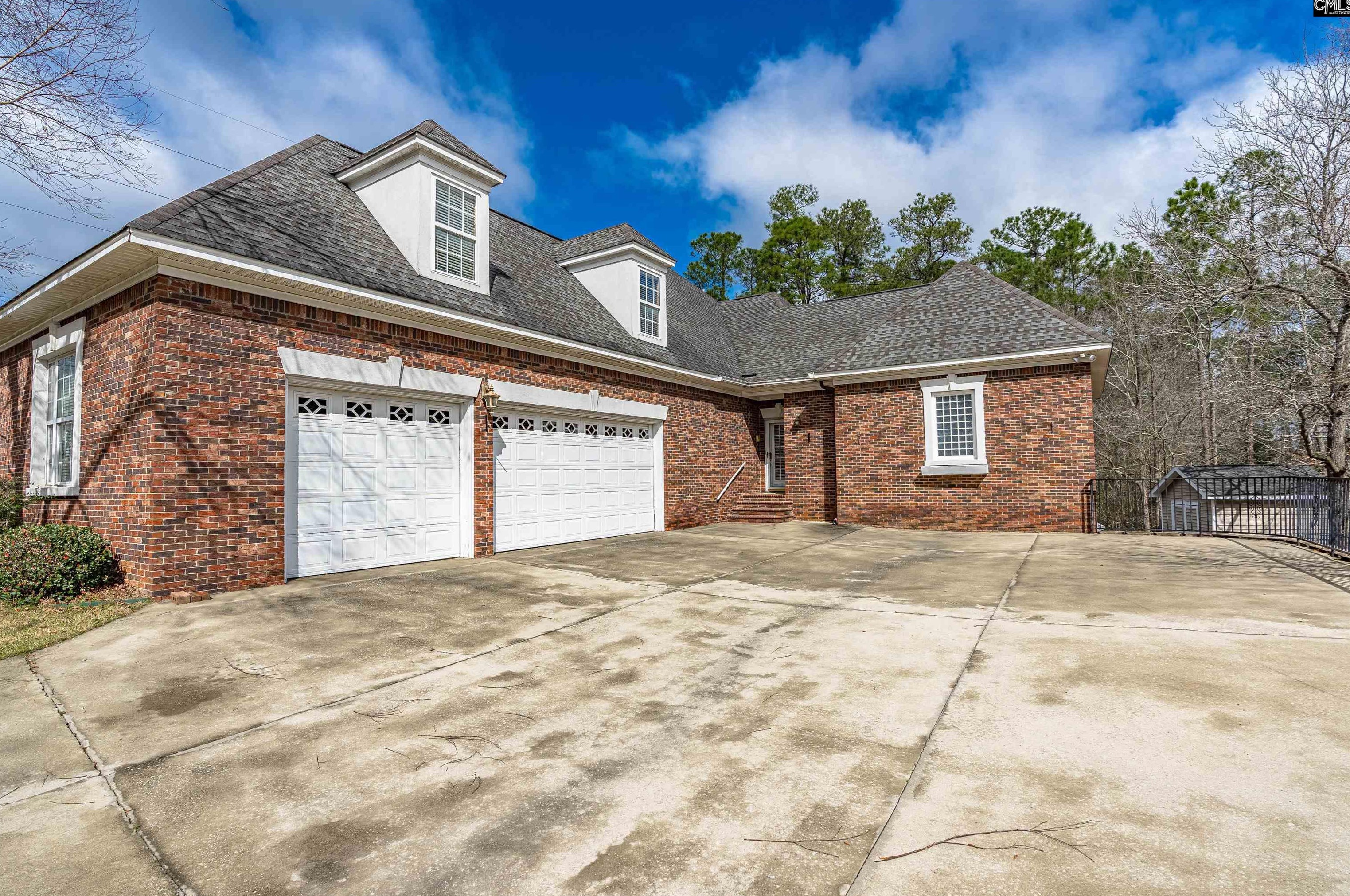 201 Arcadia Lk Dr, Columbia SC 29206-1321 exterior