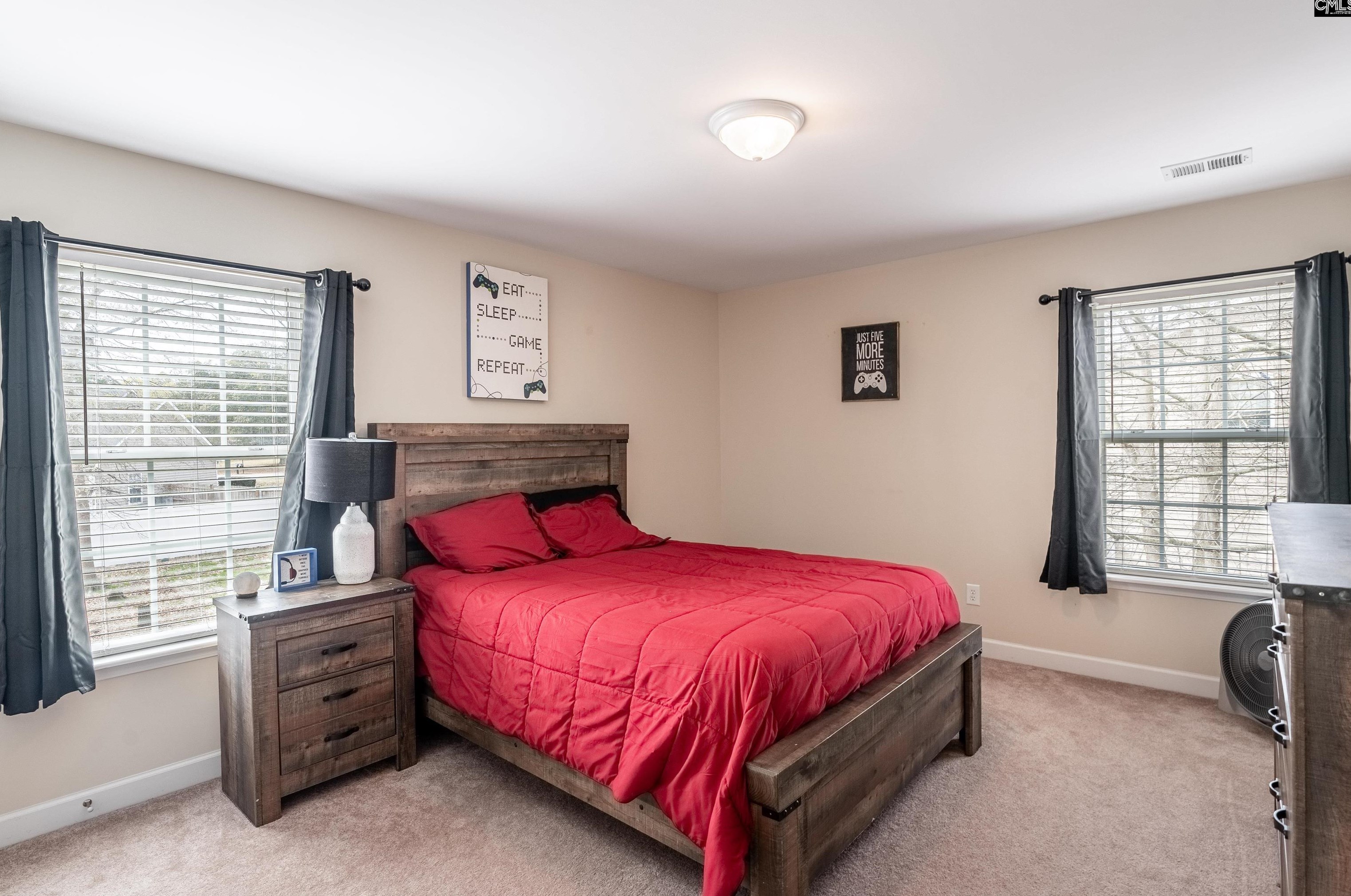 11 Heatherwood Dr, Lugoff SC  29078-7103 exterior