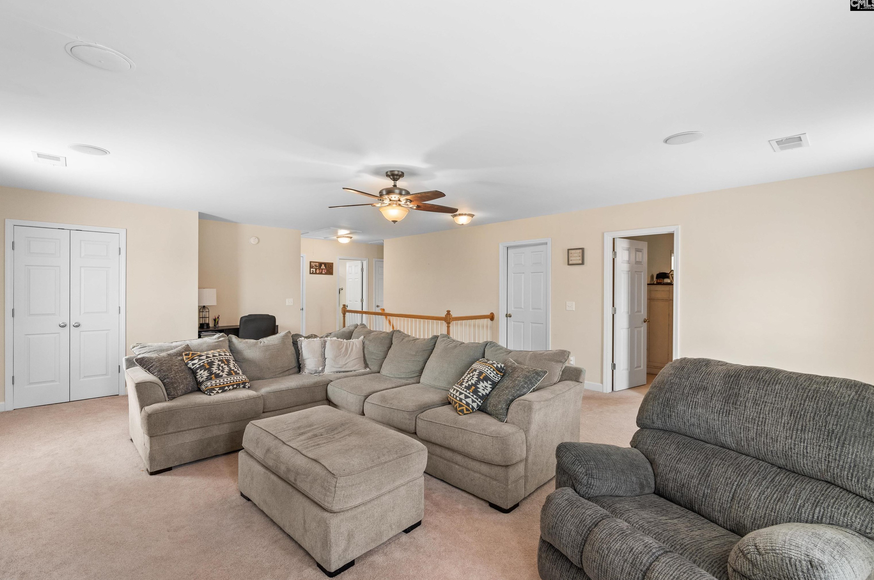 11 Heatherwood Dr, Lugoff SC  29078-7103 exterior