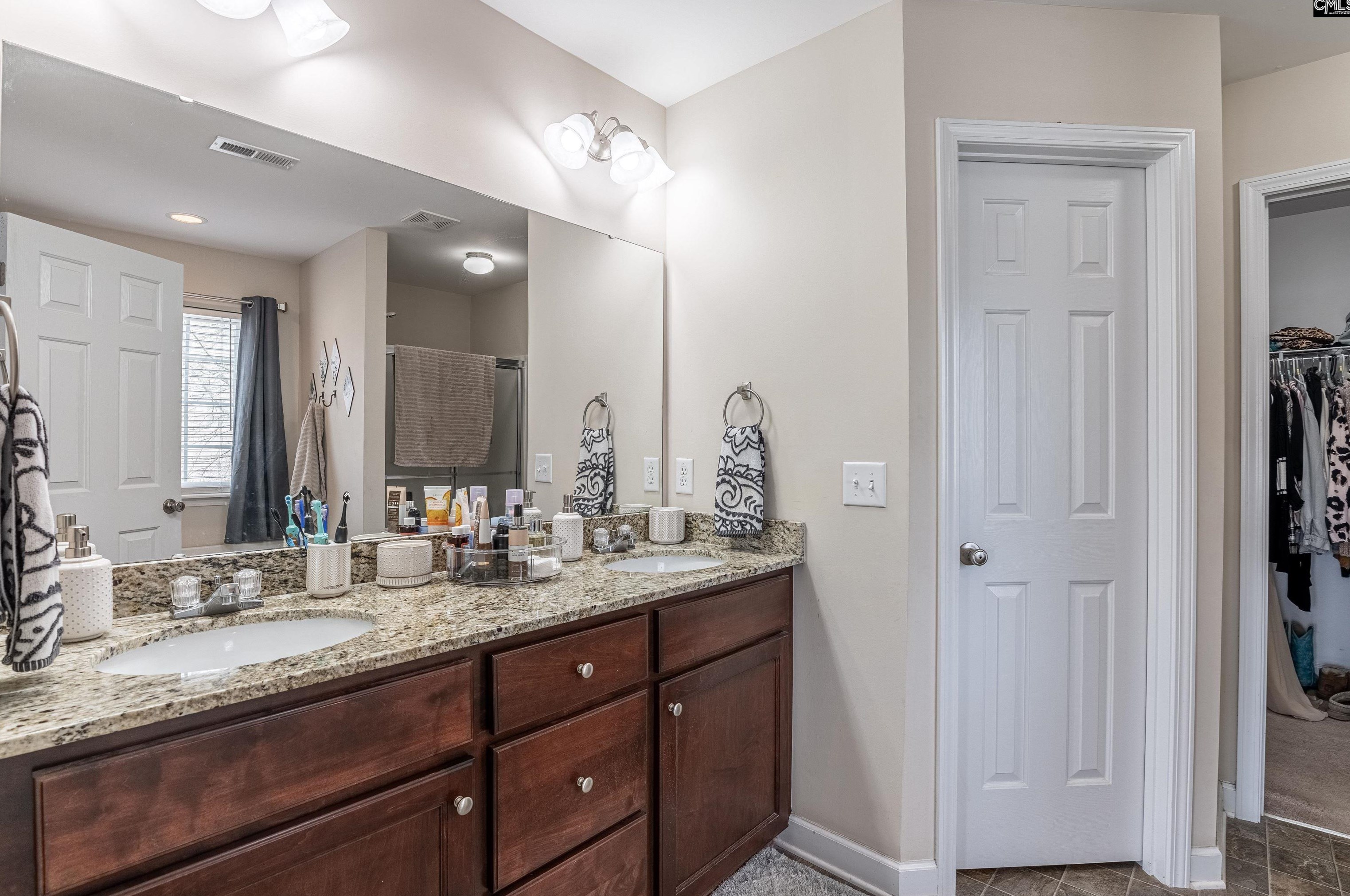 11 Heatherwood Dr, Lugoff SC  29078-7103 exterior