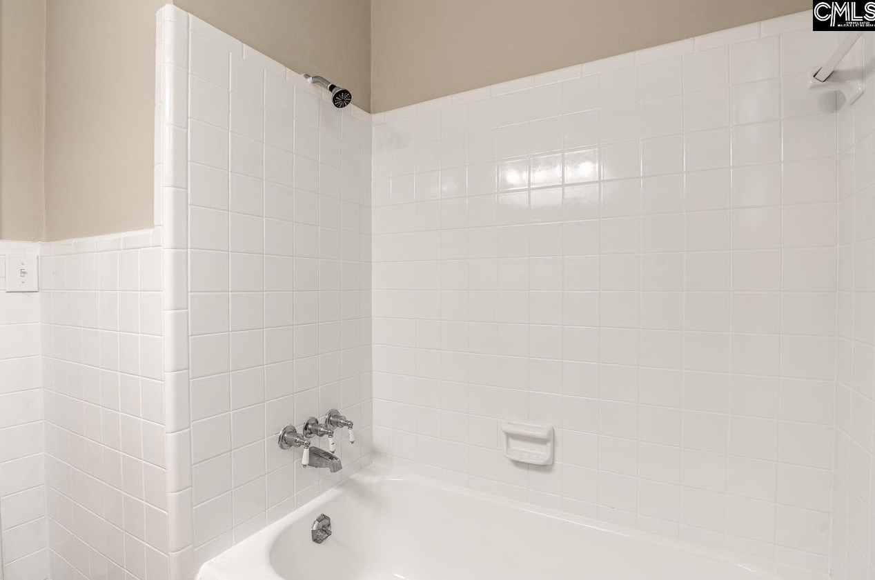 1619 Winyah Dr, Columbia SC  29203-2928 exterior