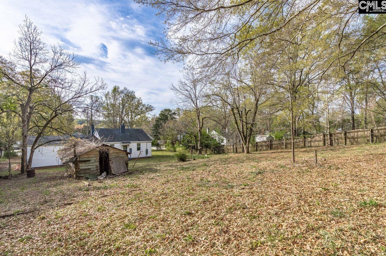 1619 Winyah Dr, Columbia SC  29203-2928 exterior