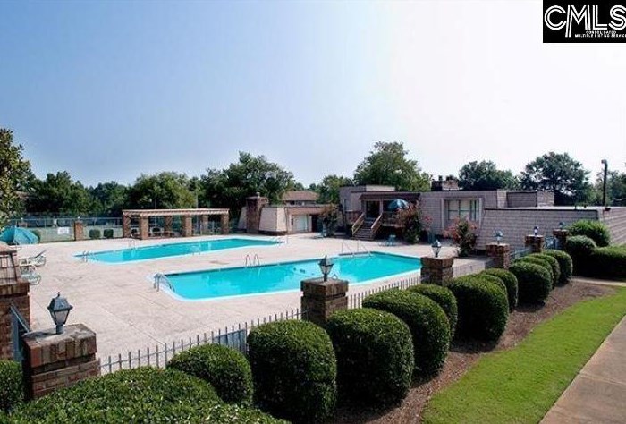 1223 Old Mnr Rd, Columbia SC 29210-6522 exterior