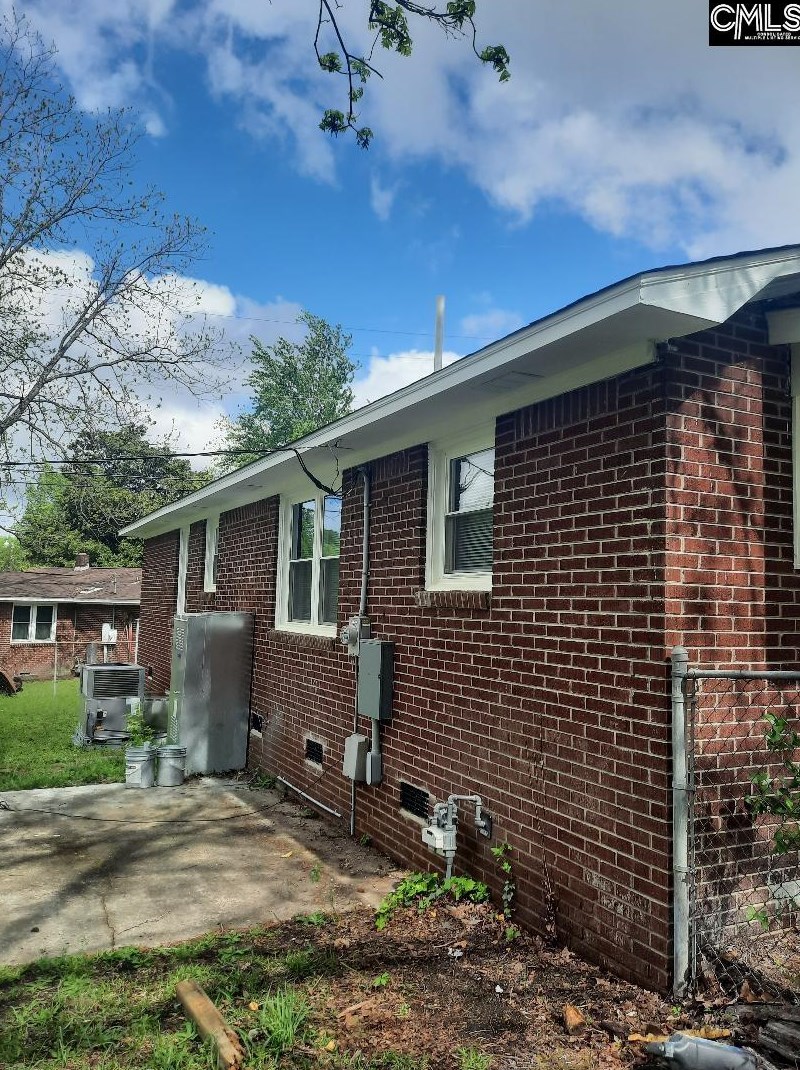 5911 Seabury St, Columbia SC  29203-6353 exterior