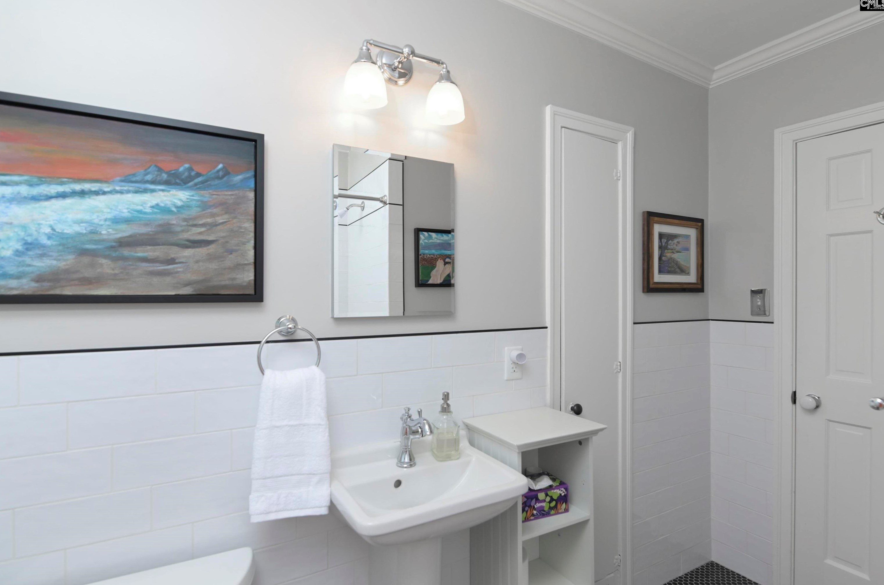 2714 Kiawah Ave, Columbia SC 29205-3168 exterior