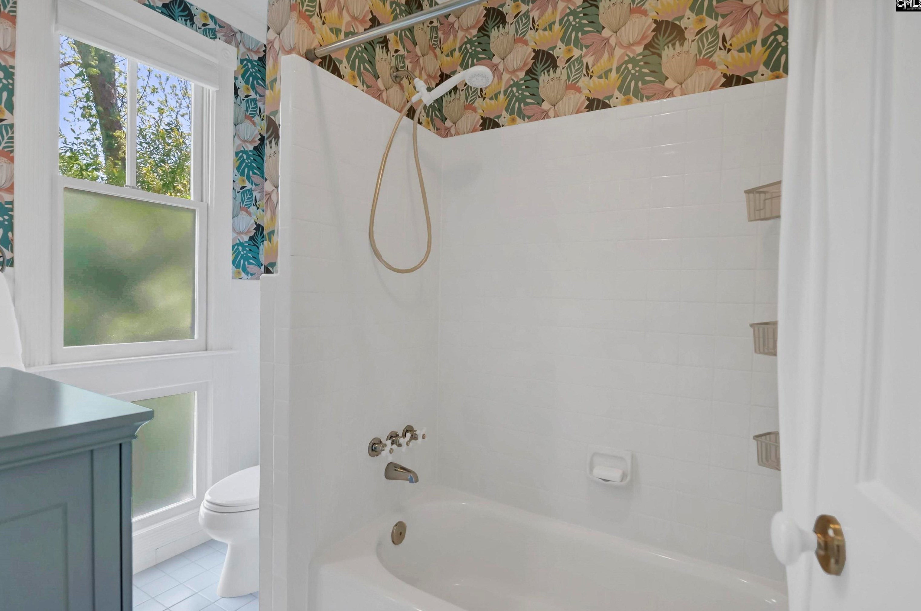 2714 Kiawah Ave, Columbia SC 29205-3168 exterior