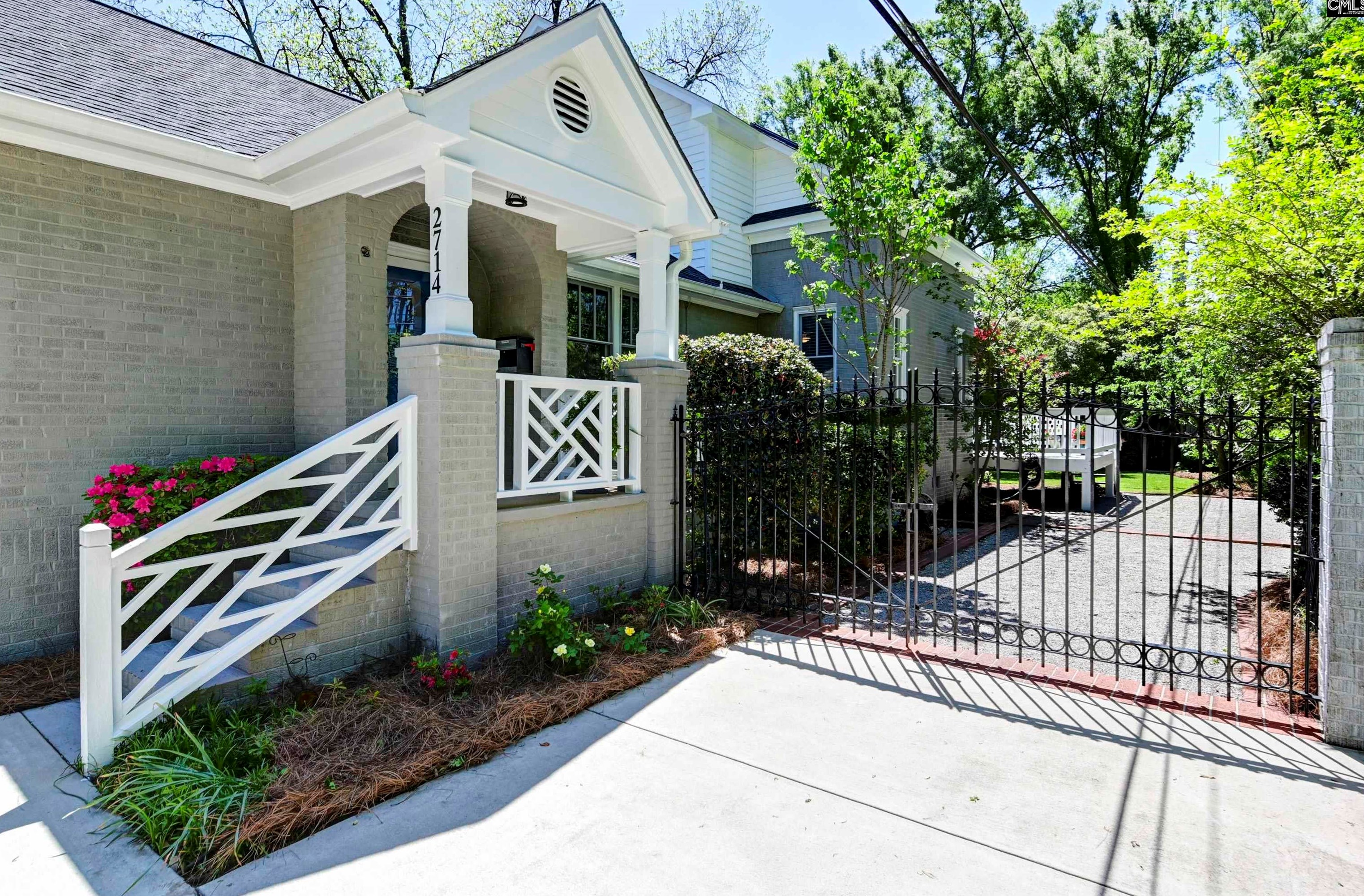 2714 Kiawah Ave, Columbia SC 29205-3168 exterior