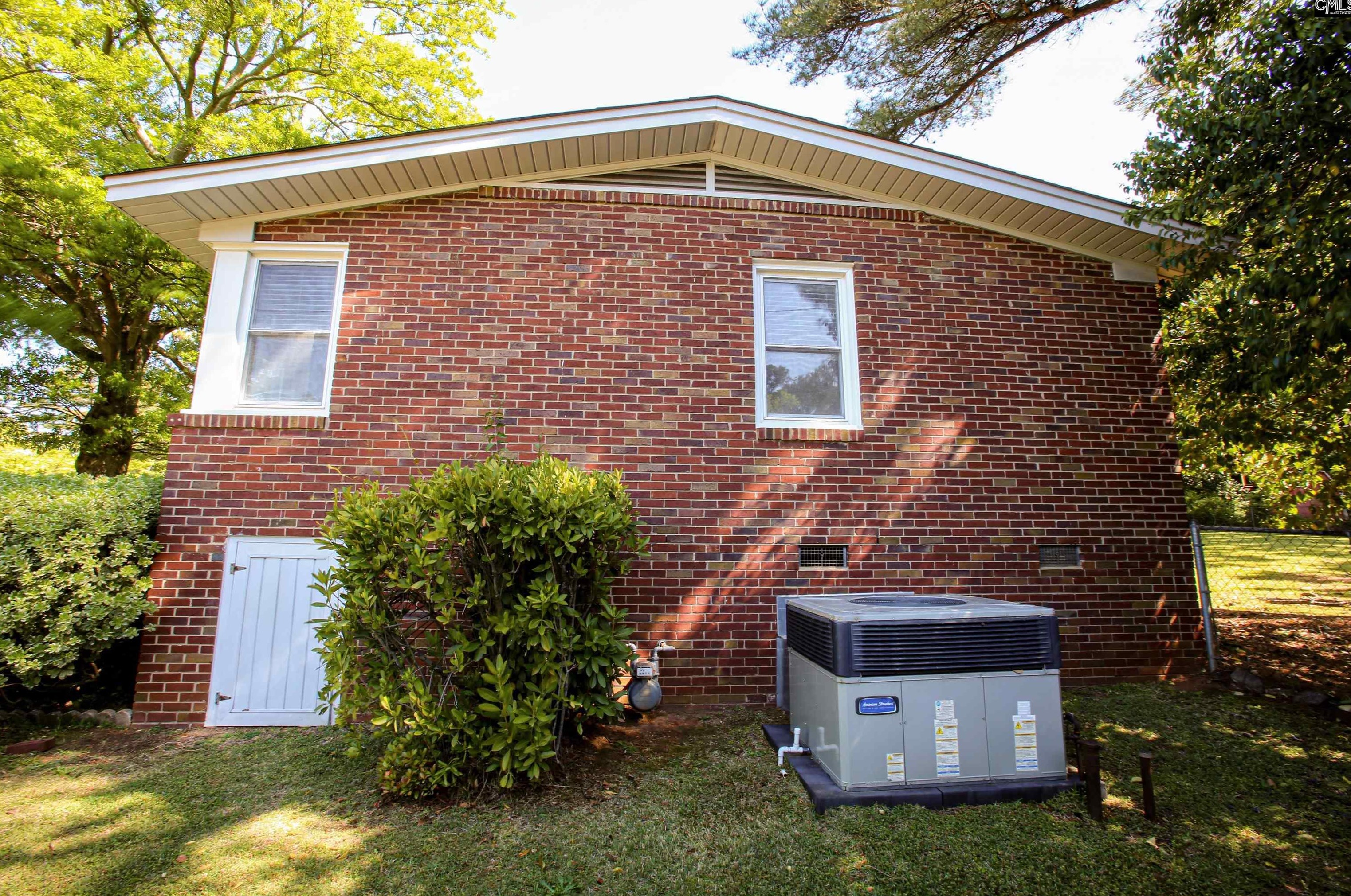 1612 Morninghill Dr, Columbia SC 29210-6922 exterior