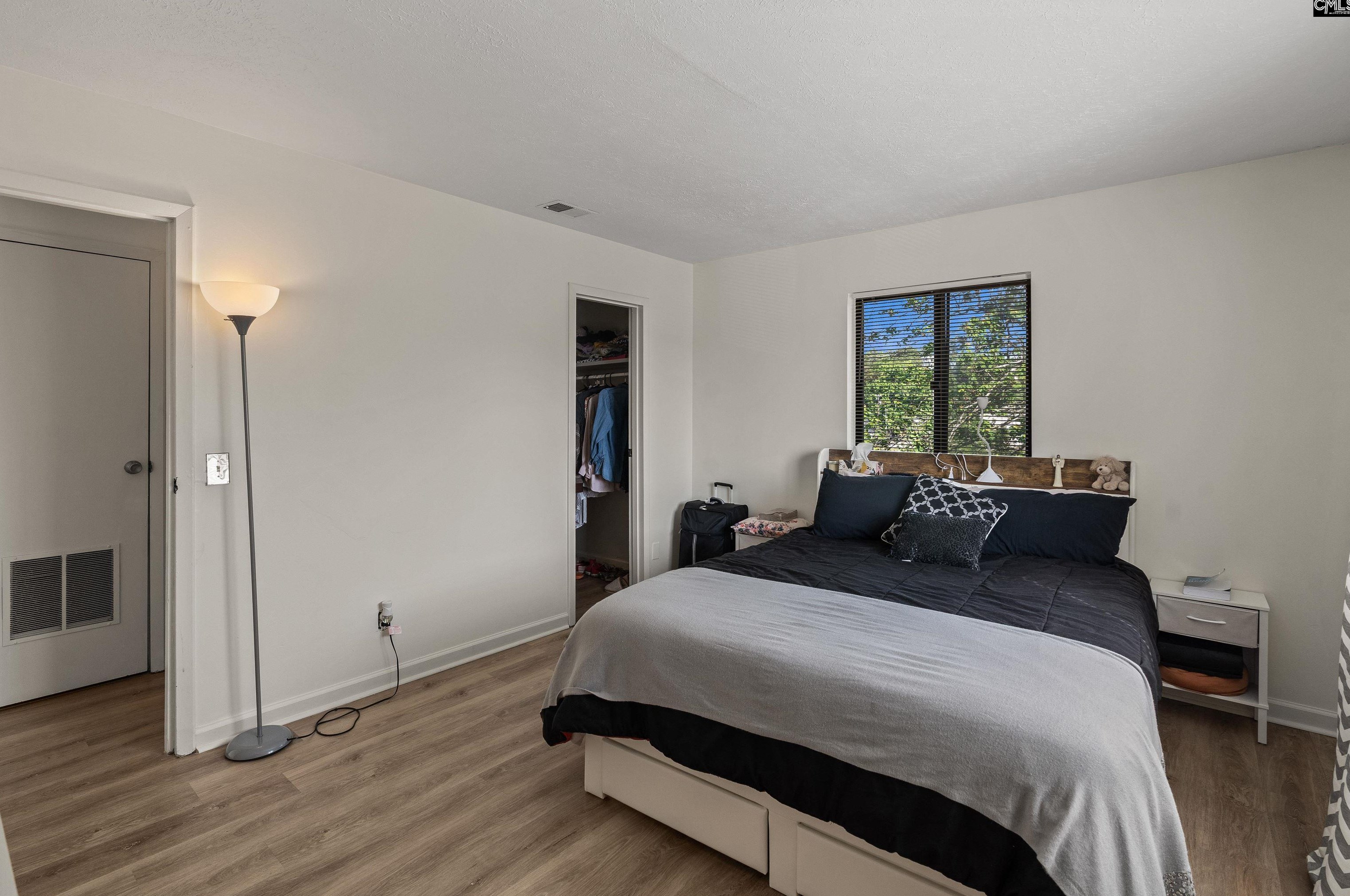 1322 Old Mnr Rd, Columbia SC 29210-6523 exterior