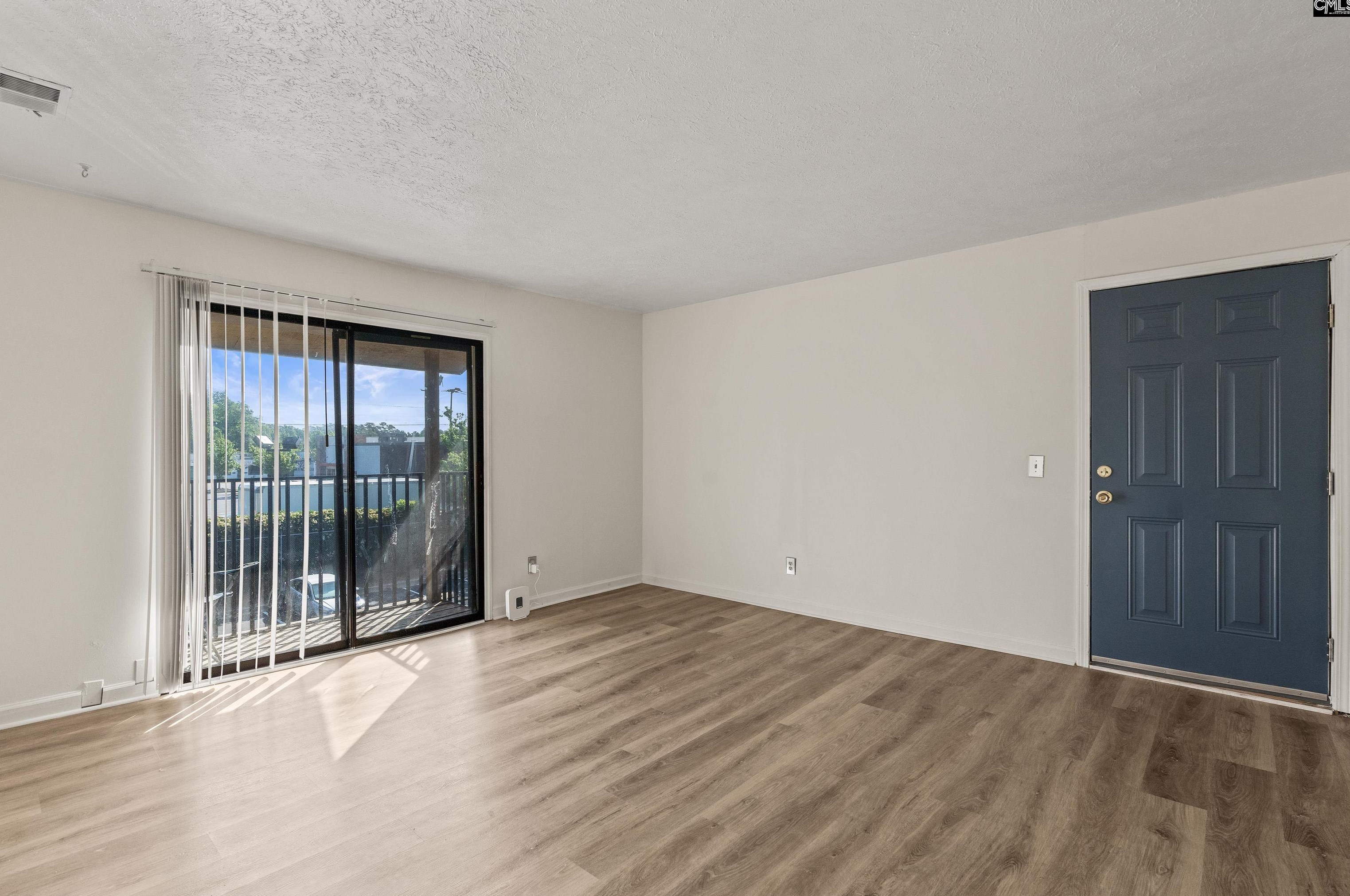 1322 Old Mnr Rd, Columbia SC 29210-6523 exterior