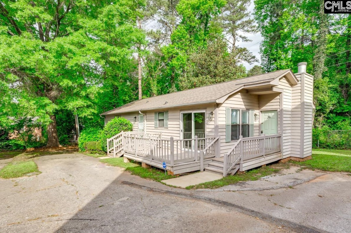 36 Canterbury Ct, Columbia SC 29210-6834 exterior