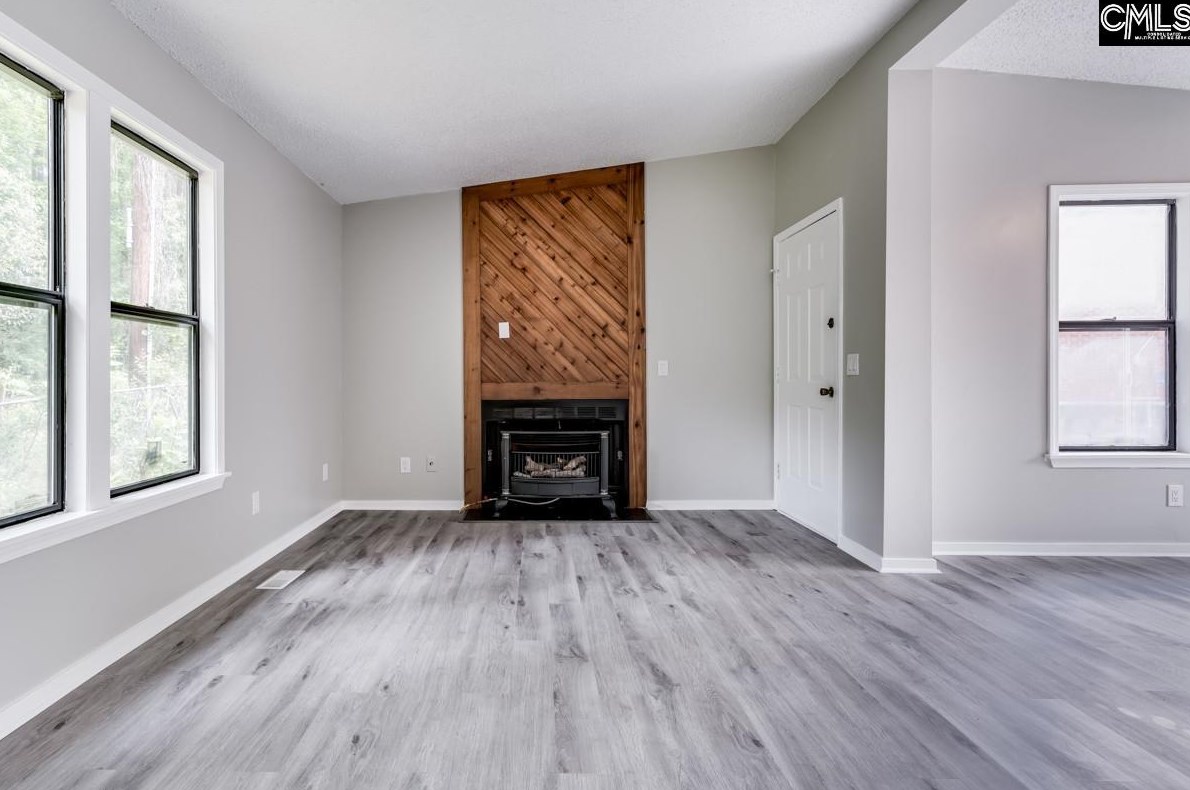 36 Canterbury Ct, Columbia SC 29210-6834 exterior