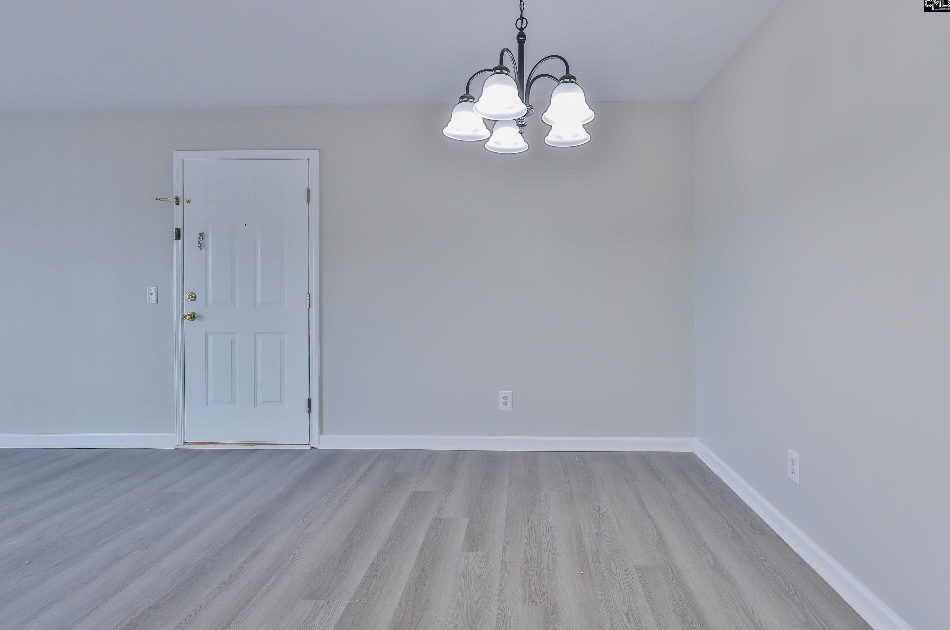 923 Old Mnr Rd, Columbia SC  29210-6523 exterior