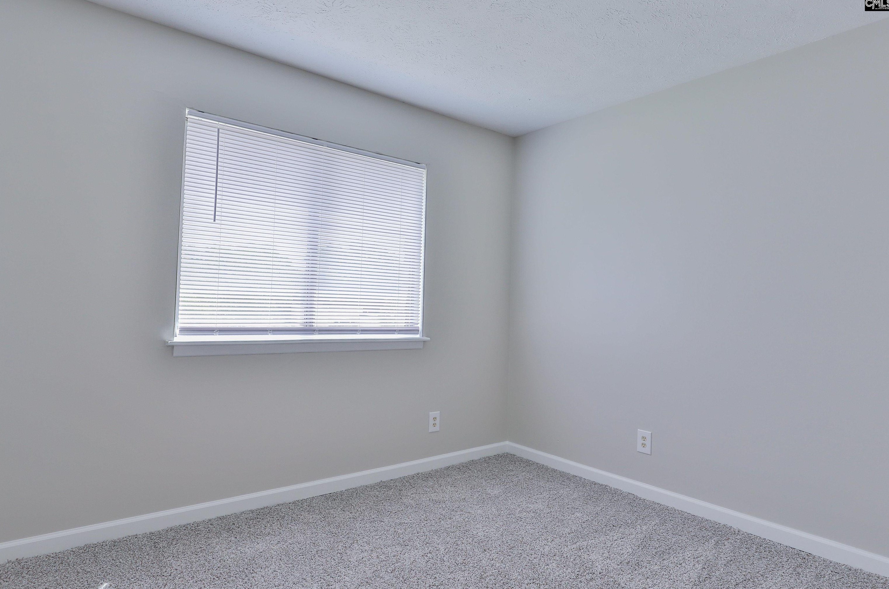 923 Old Mnr Rd, Columbia SC  29210-6523 exterior