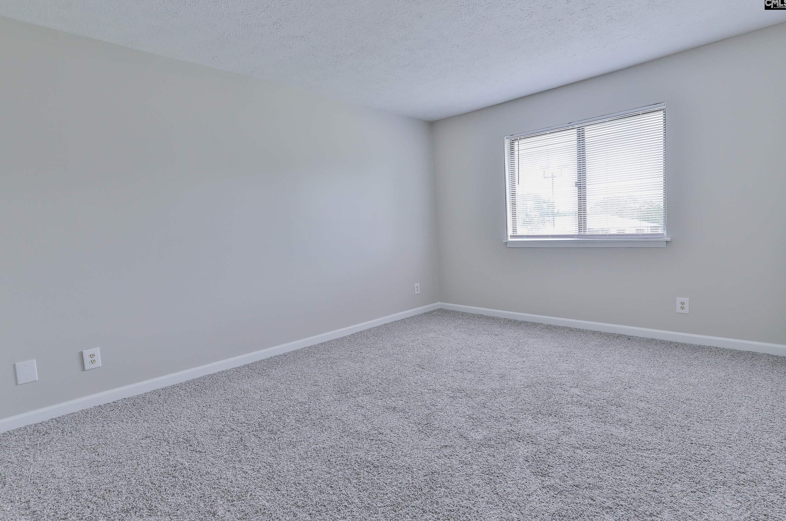 923 Old Mnr Rd, Columbia SC  29210-6523 exterior