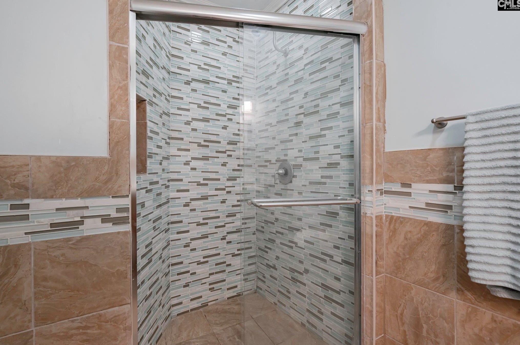 57 Downing St, Columbia SC 29209-1103 exterior